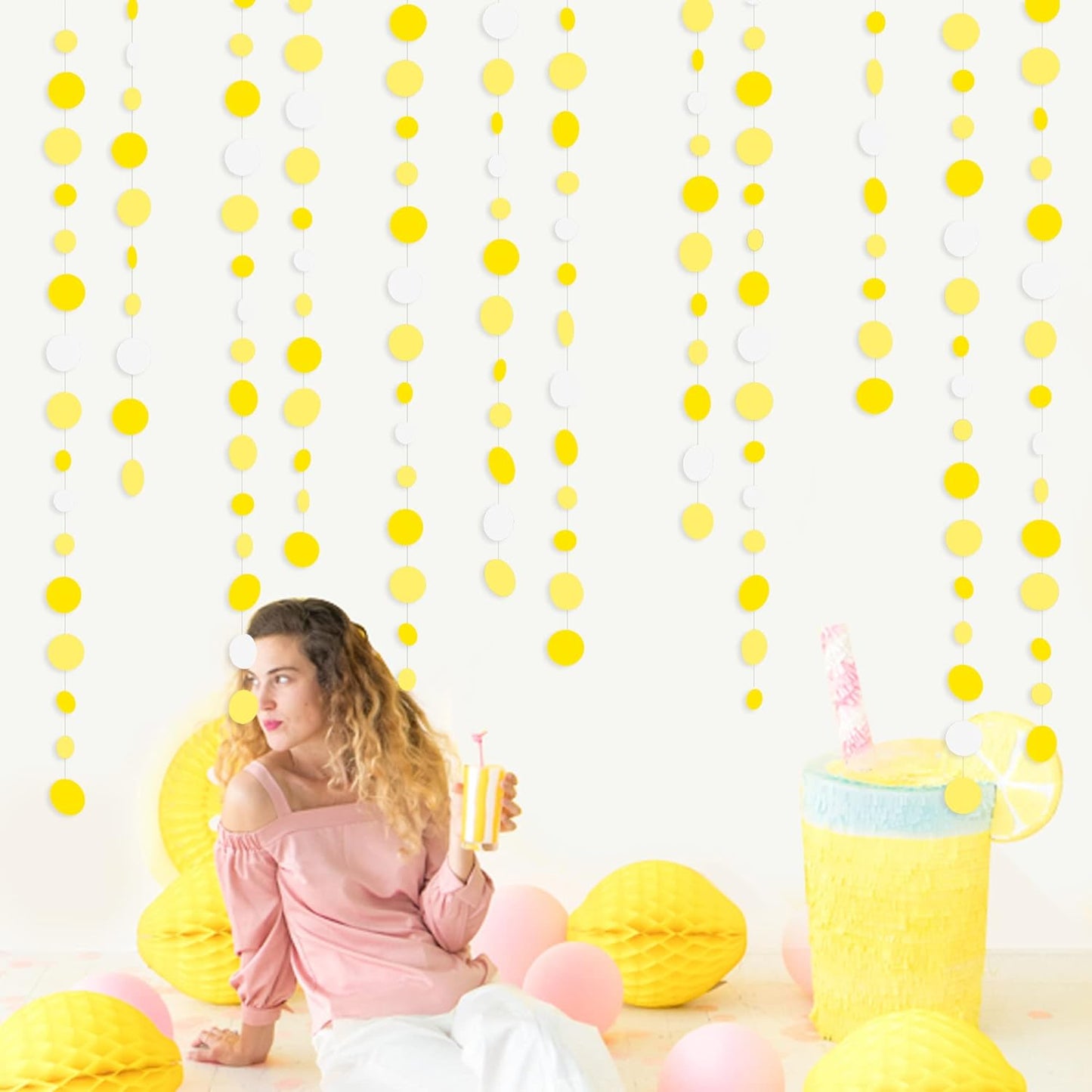 46 Ft Yellow White Circle Dots Garland Gradient Yellow Polka Dot Hanging Paper Streamer for Wedding Bridal Shower Birthday Baby Shower Engagement Bee Sunflower Lemon Theme Party Decorations Supplies