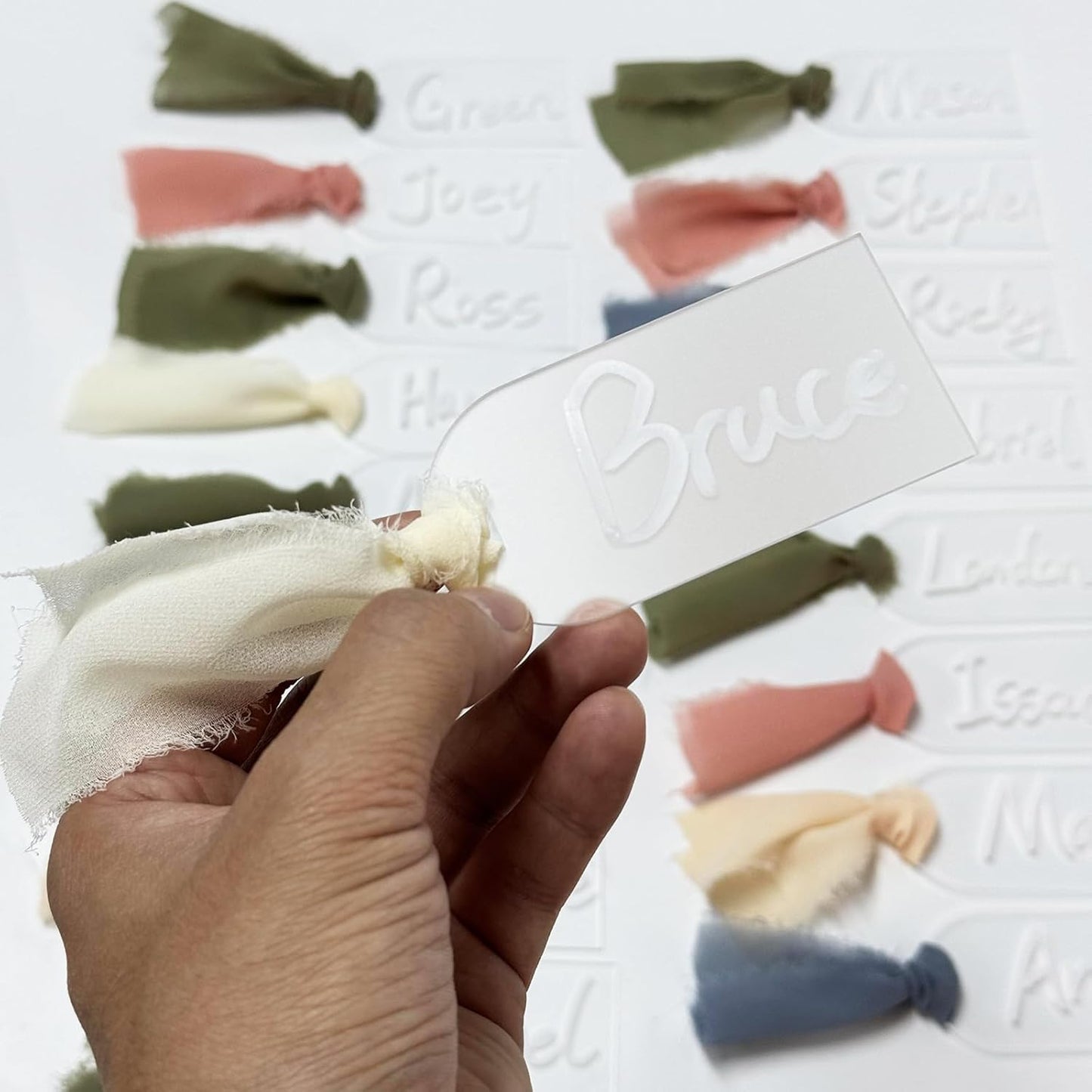 50Pcs Acrylic Place Card for Wedding Frosting Acrylic DIY Table Seating Cards Wedding Supplies with White Ribbon