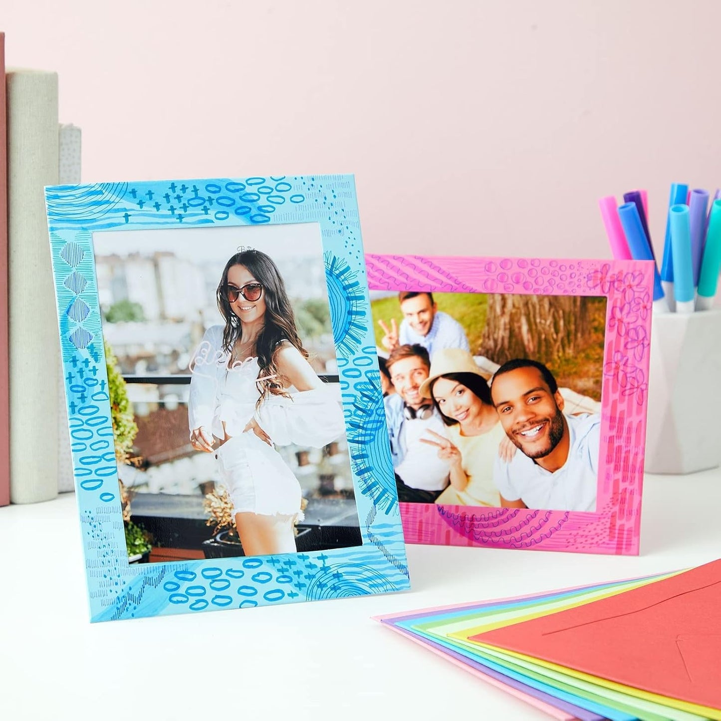 Juvale Picture Frame Craft Kit - 5x7 in, 30-Piece Multi-Color Set - Paper & Cardboard DIY Picture Frames with Easel Backs - Paintable Classroom & Wedding Photo Display