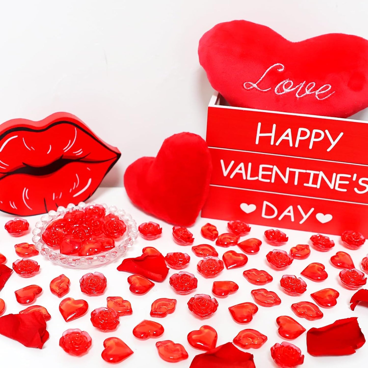 Fangoo 180PCS Red Acrylic Heart Ornaments Mini Acrylic Heart Rose Flower Lips Gems for Valentine Vase Filler Decor for Table Scatter Engagement Valentine's Day Wedding Anniversary Party(Red 12oz)