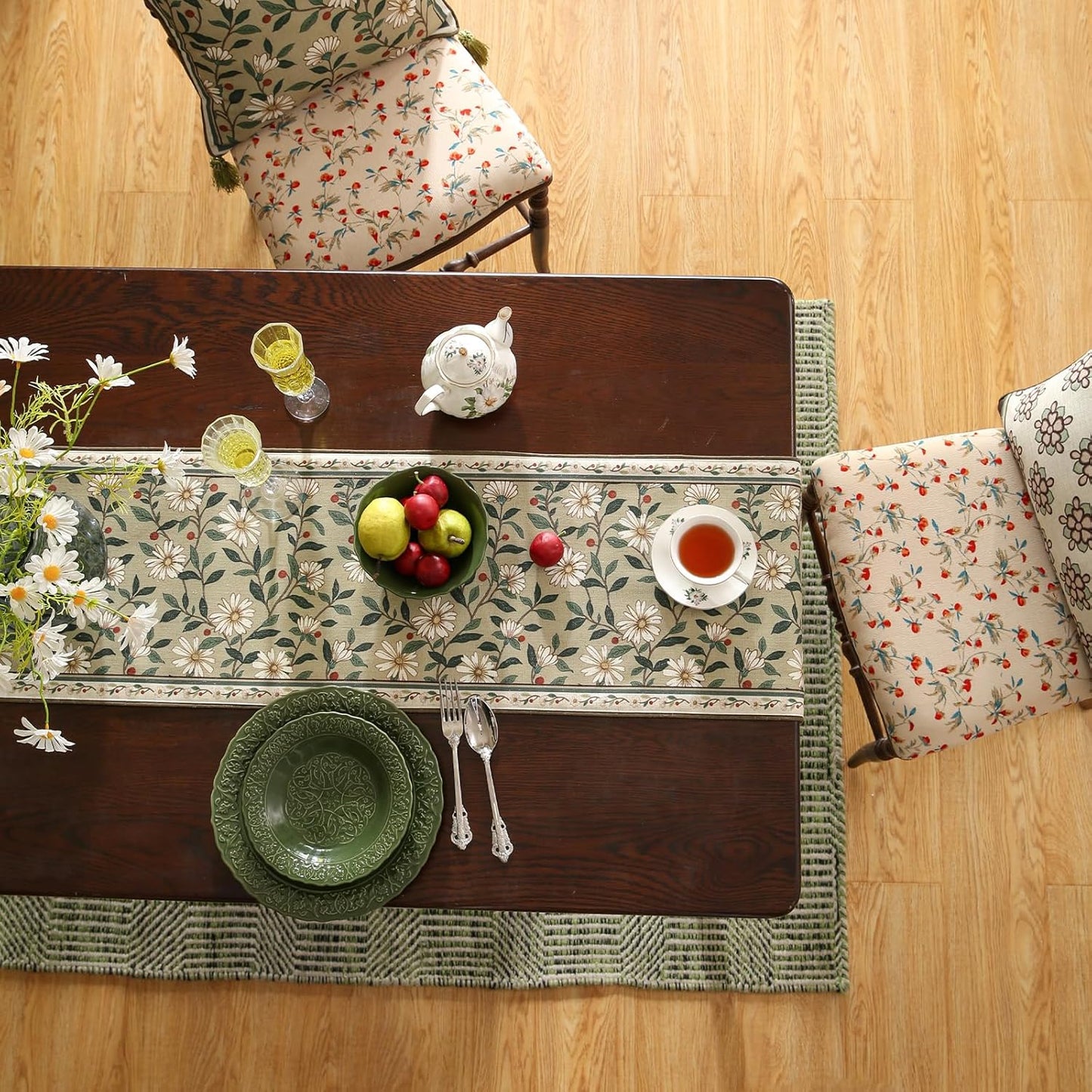 ISAENNE Designer Green Elegant Linen Table Runner 87 Inches Long,Flower and Leaves Pattern Wrinkle Resistant Table Runners for Dining Tables,Thanksgiving,Kitchen Tables,Christmas,12"*87"-Brune