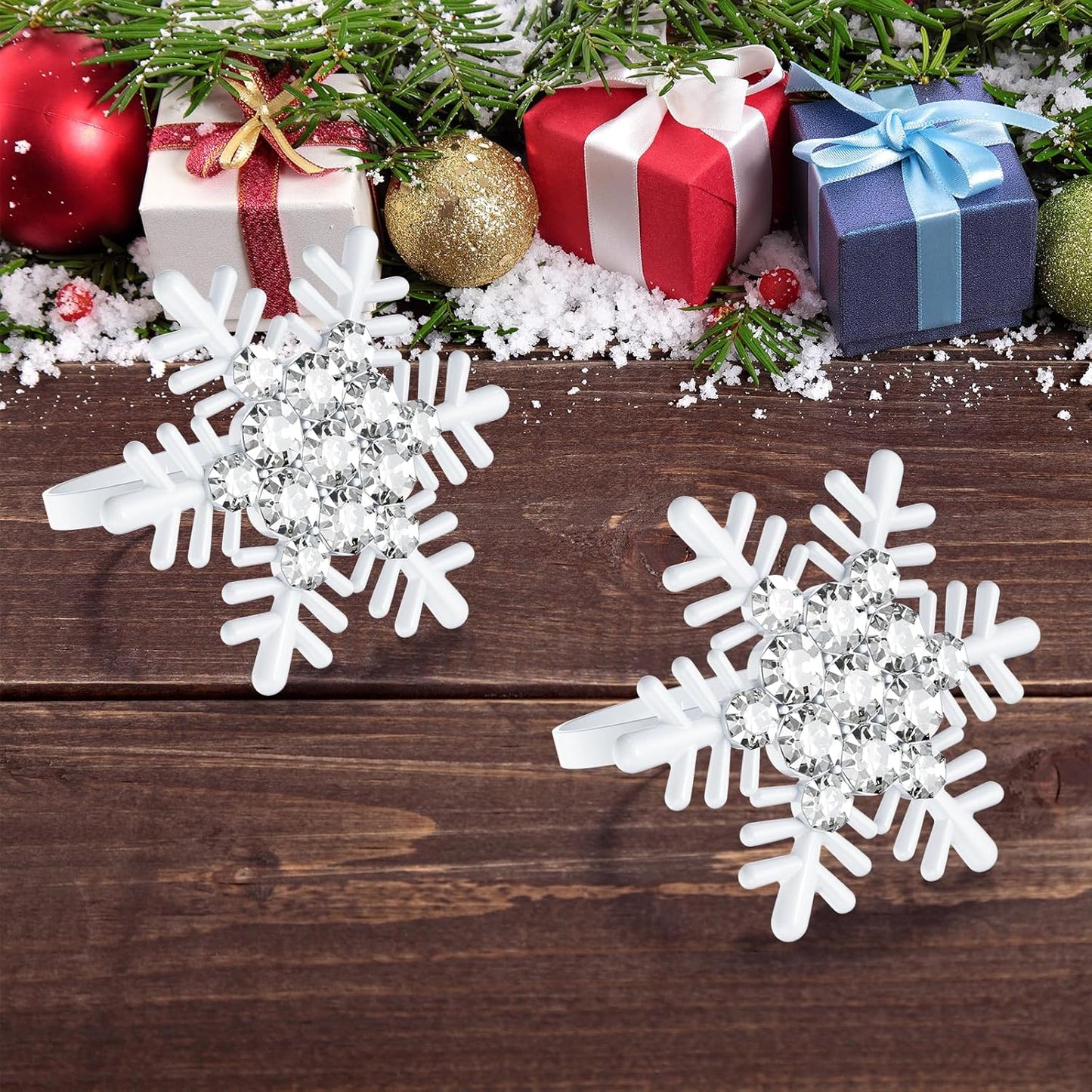 Halatool Christmas Napkin Rings Set of 8, White Snowflake with White Rhinestone Napkin Holder for Christmas Thanksgiving Winter Holiday Place Setting, Weddings, Party Table Decoration