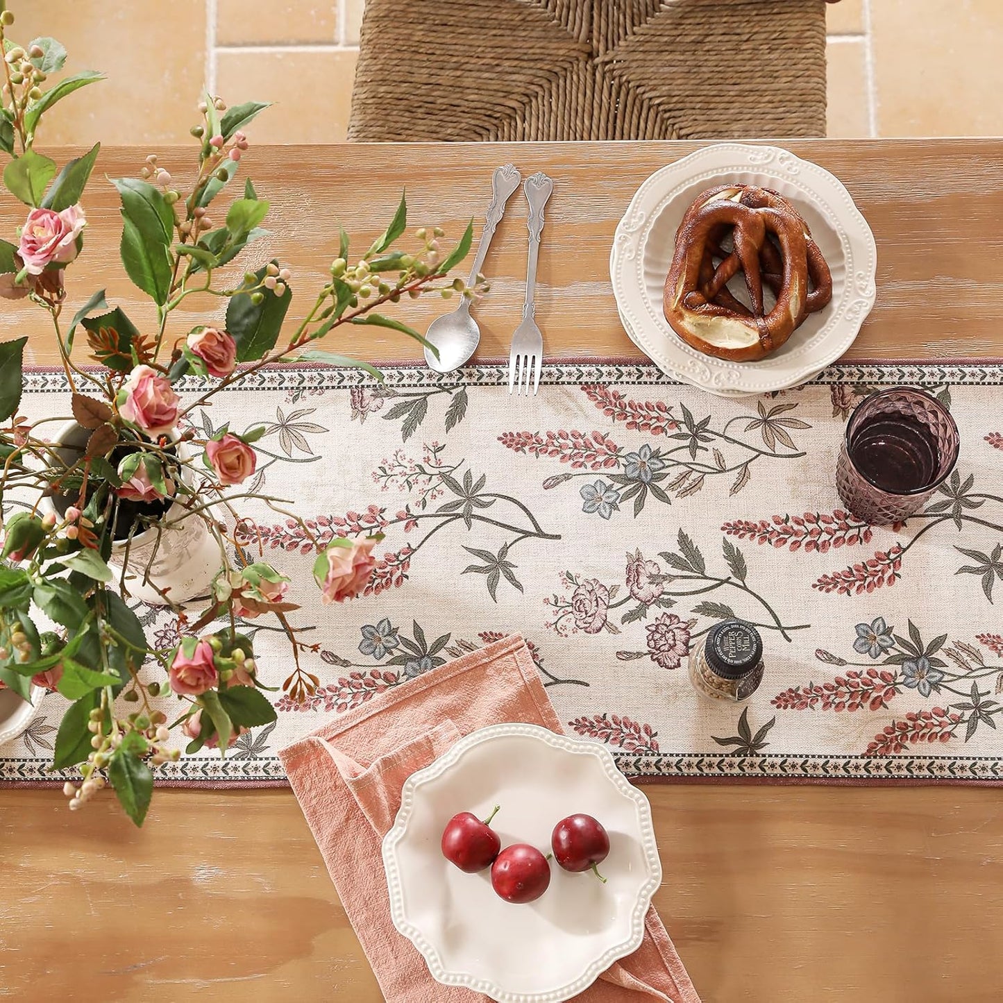 ISAENNE Designer Light Beige Linen Table Runner 87 Inches Long,Vintage Floral Wrinkle Resistant Decor Table Runners for Dining Tables,Christmas,Thanksgiving,Kitchen Tables,12"*87"-Helena A