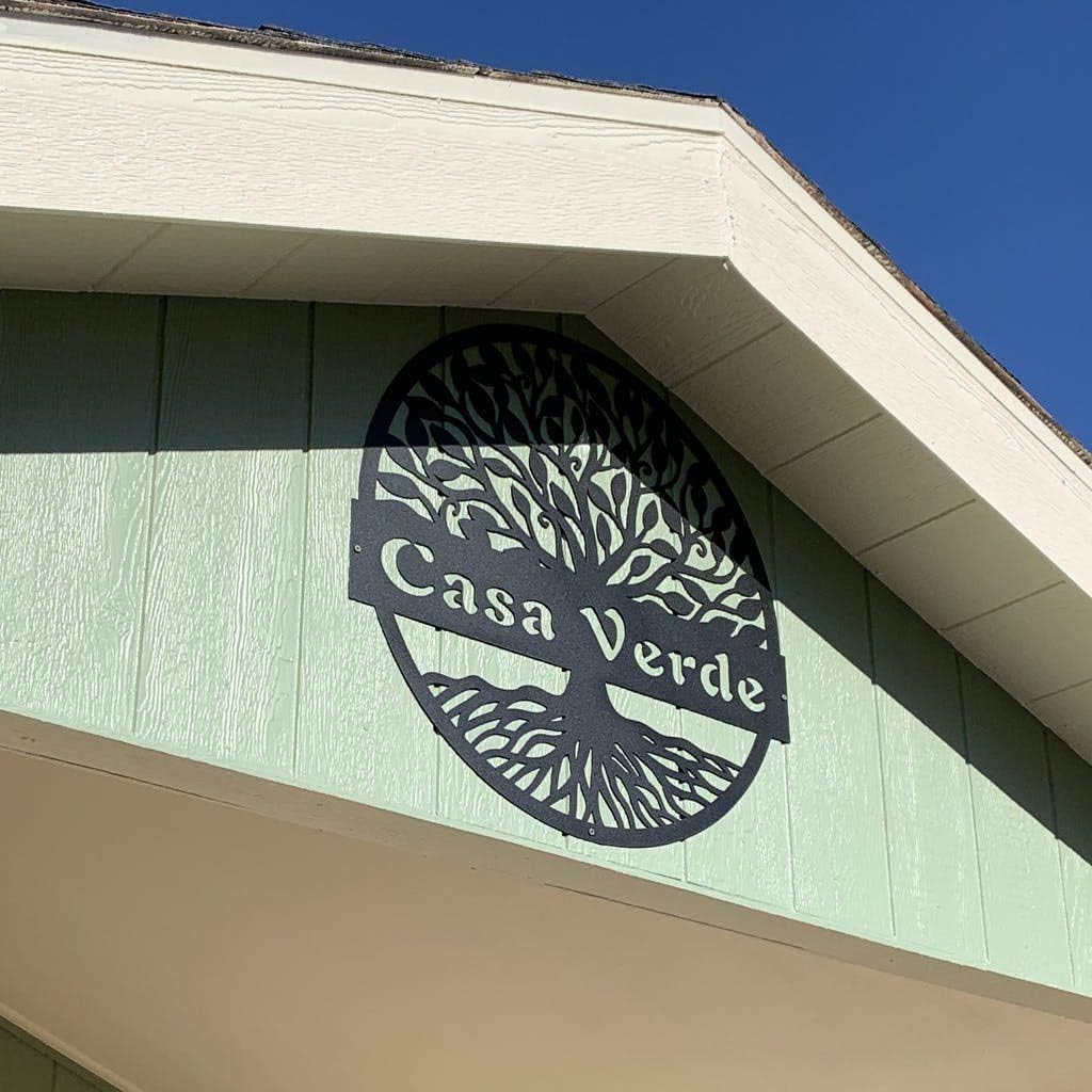 RealSteel Personalized Metal Wall Art - Custom Tree of Life Design with Family Name - Circular Metal Sign - Personalized Wedding, Anniversary, or Housewarming Gift (24")