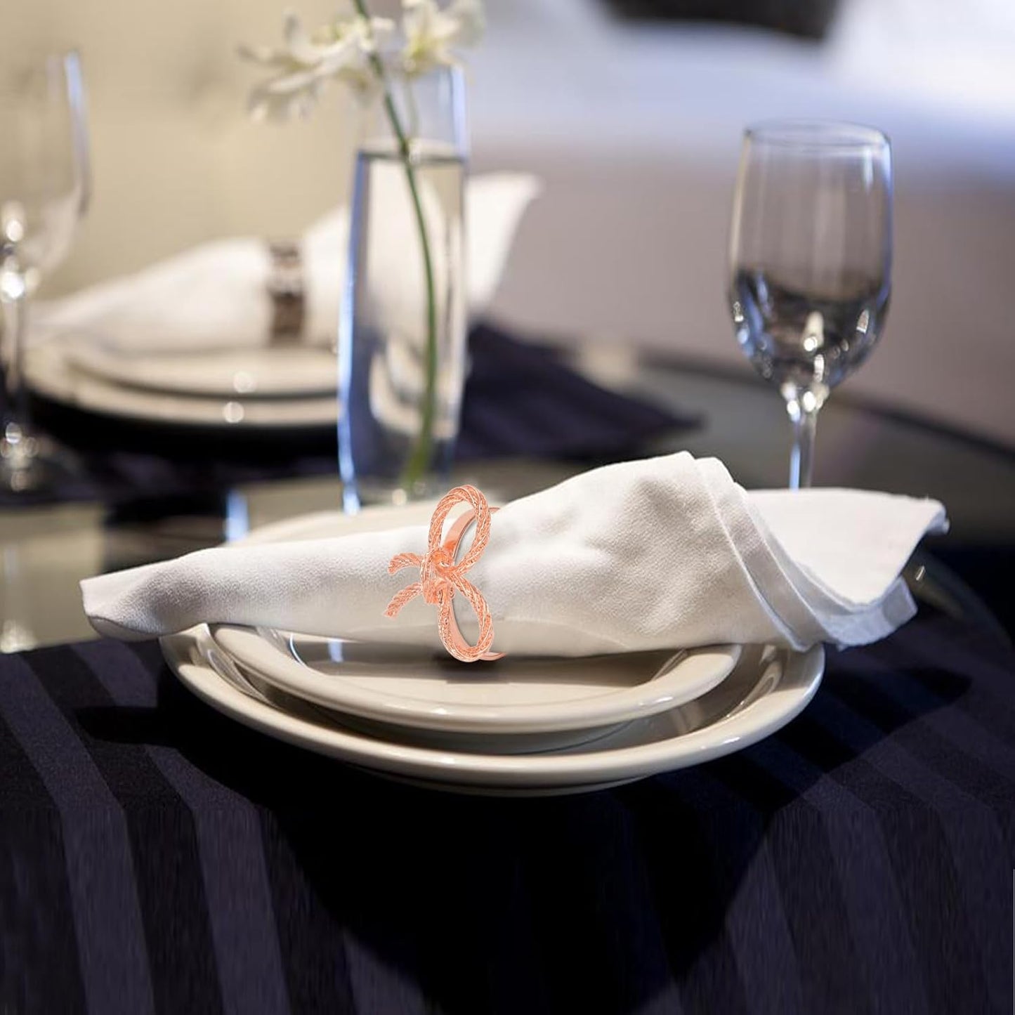 Pack of 12 Napkin Rings Alloy Hollow Out Flower Napkin Holder Dinning Table Napkin Ring for Dinner Parties Wedding Banquet Table Setting Family Gatherings Table Decor（Rose Gold，12）