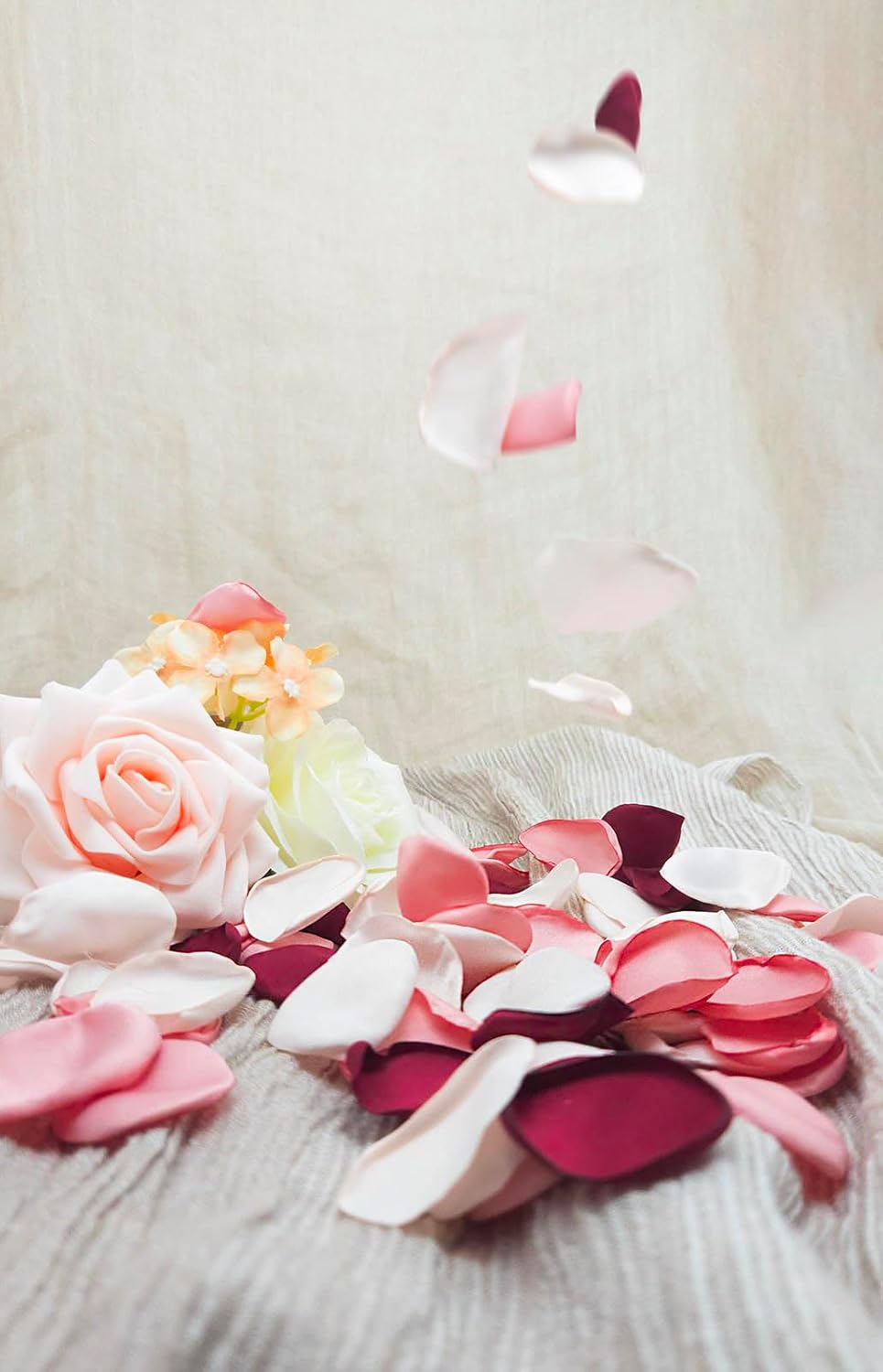 ZOOYOO 200Pcs Silk Rose Flower Petals For Valentine's Day,Wedding Flower GirlBasket,Aisle Scatter,Table Centerpieces,Romantic Night Decoration,3.5cm Each(Pink Series）