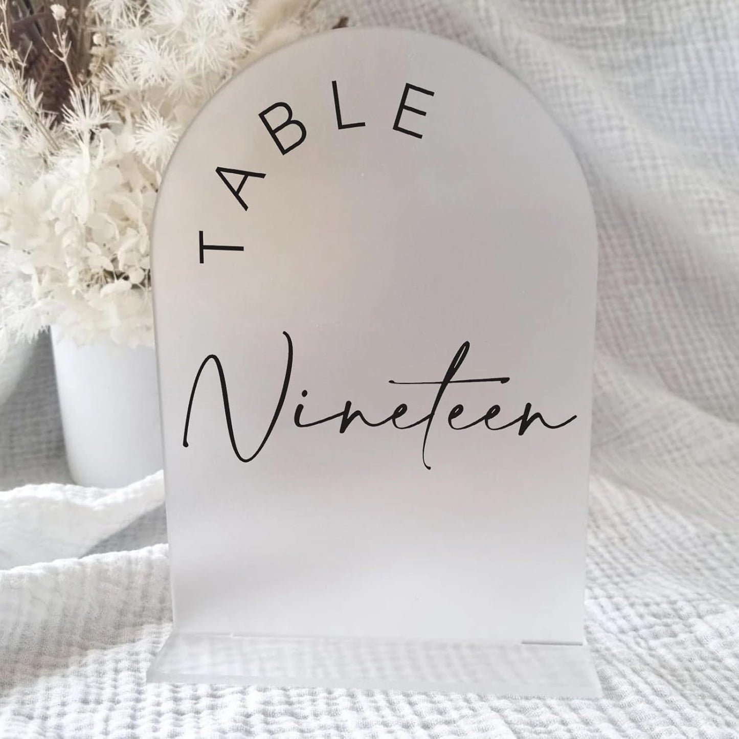 JINMURY Frosted Arch Wedding Table Numbers 1-15 with Stands, 5x7 Inch Frosted Arch Acrylic Sign with Black Letters, Arched Acrylic Table Numbers for Wedding Reception