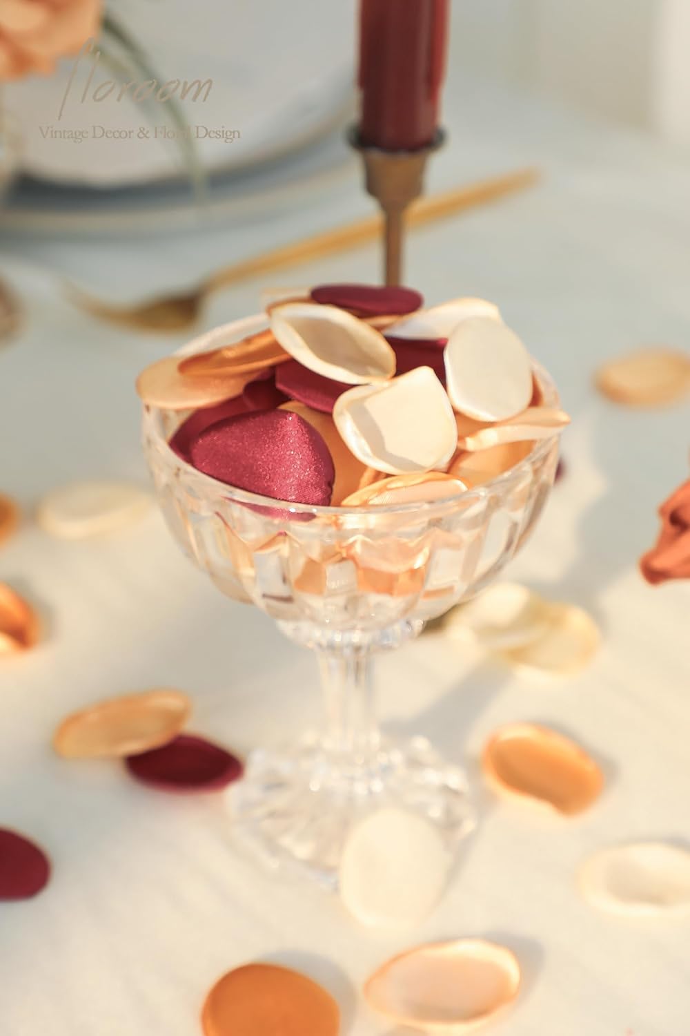 Floroom 300pcs Rose Petals Chic Terracotta Faux Silk Flower Petals Burnt Orange for Wedding Flower Girl Basket Aisle Scatter Table Centerpieces Party Confetti Bridal Shower Romantic Night Decoration