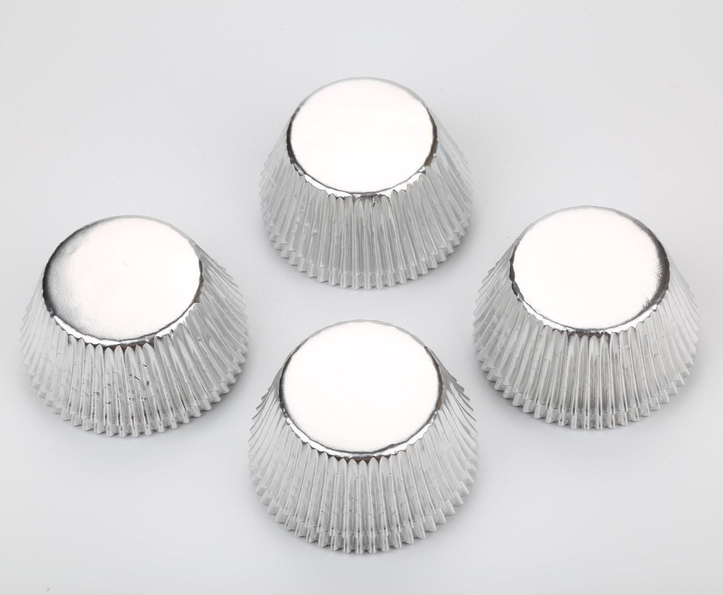 Gifbera Standard Silver Foil Cupcake Liners Metallic Paper Muffin Baking Cups 200-Count (Silver)