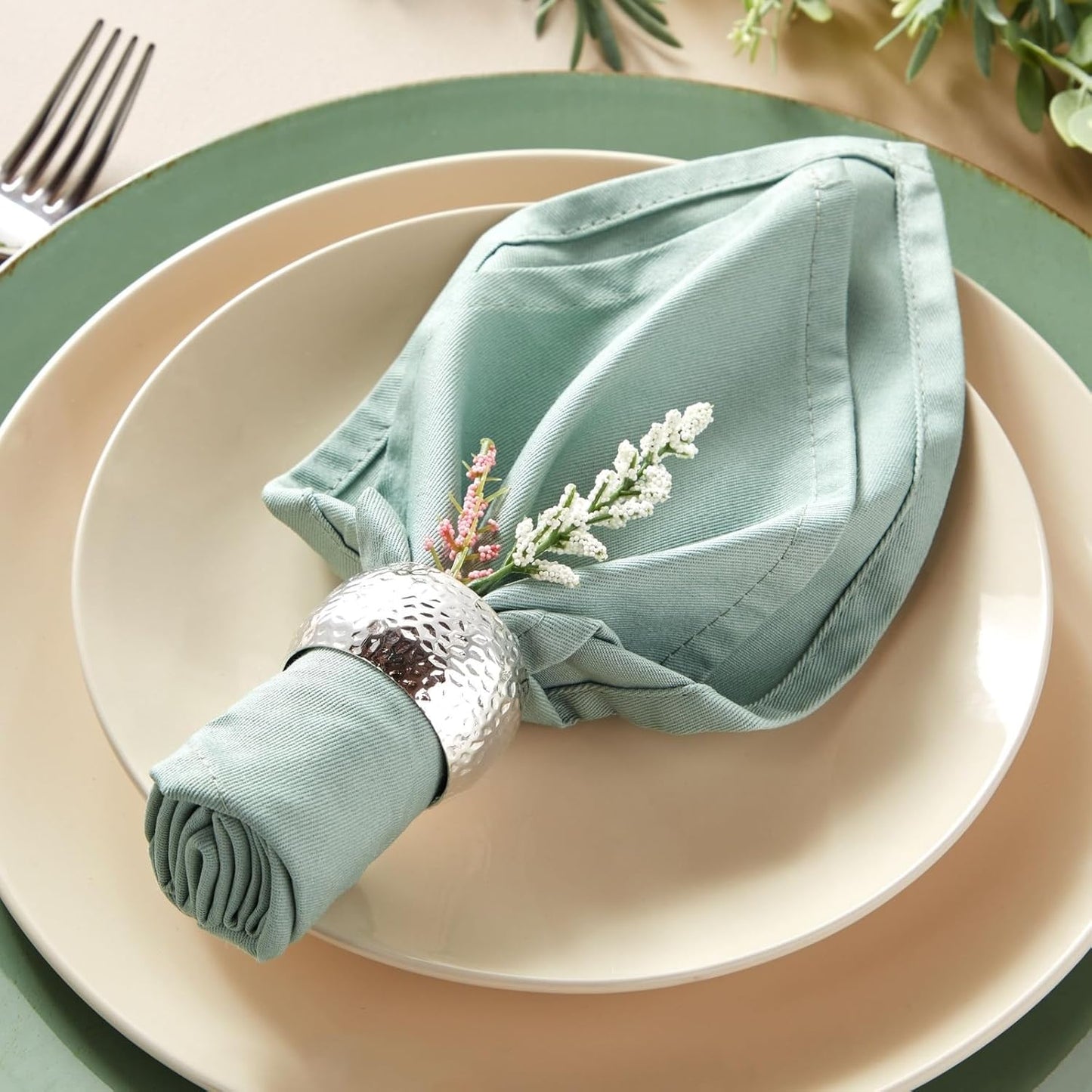 Farmlyn Creek Silver Napkin Rings Set of 12-1.8 in Round Polished Zinc, Bulk Napkin Ring Holders for Cloth & Paper - Table Decor for Weddings & Parties