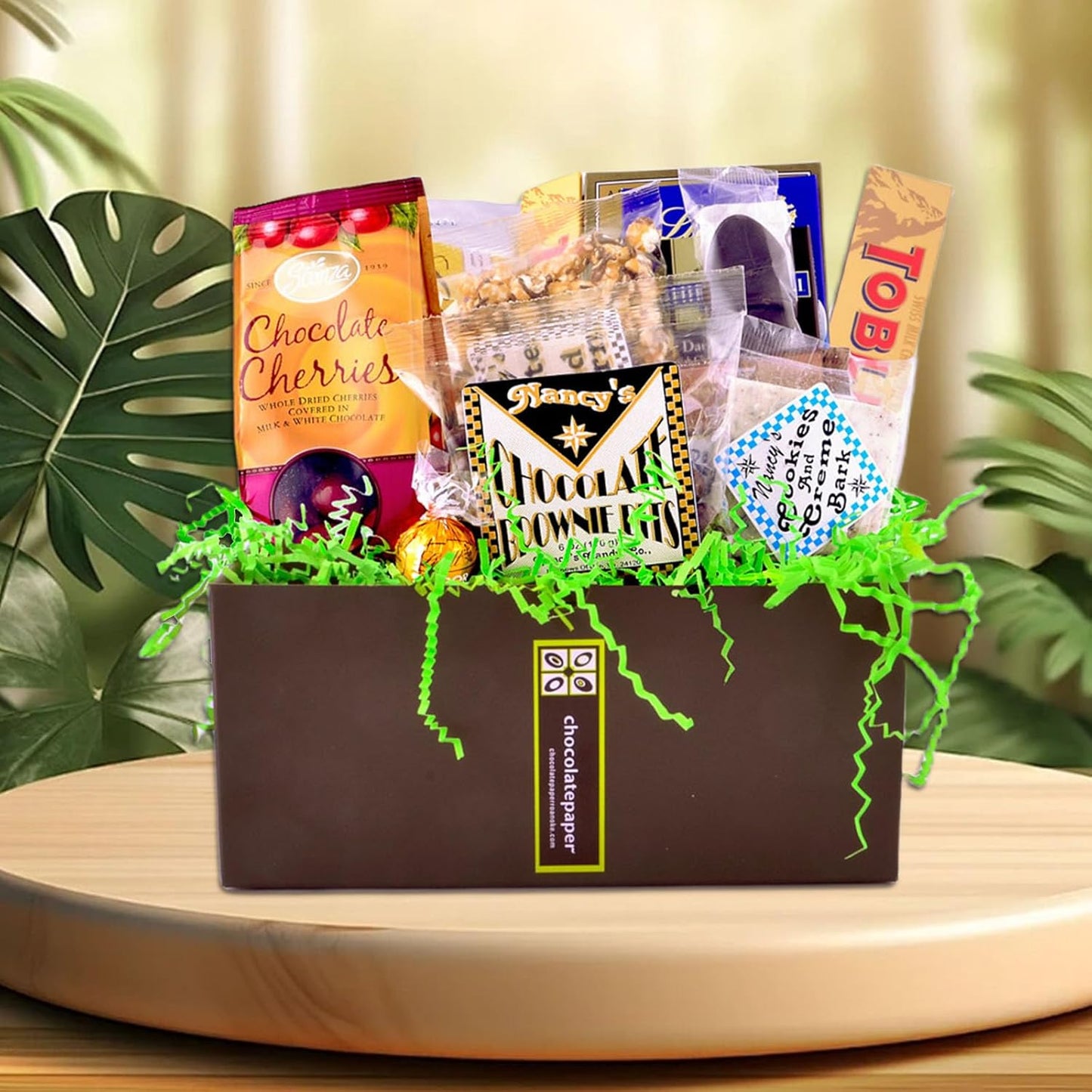 1 LB Fluorescent Green Crinkle Cut Paper Shred Filler Great for Gift Wrapping, Basket Fillers, Birthday, Gift Wrapping, Anniversary, Halloween Thanksgiving Christmas Party Decor Filling Supplies