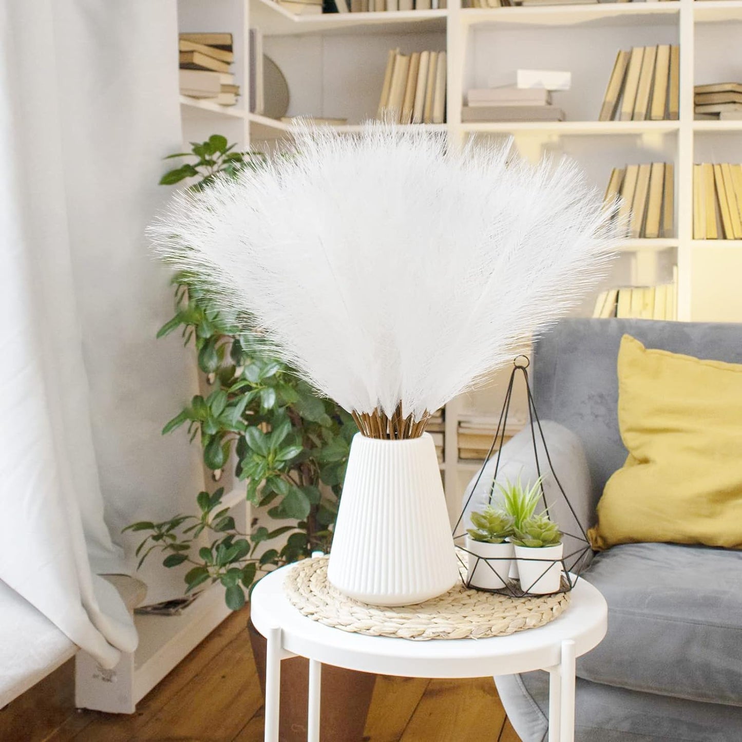 50pcs White Faux Pampas Grass Decor, 21.6" Short Artificial Pompous Grass Floral Fake Pompas Grass Branches Vase Filler Flower Arrangement for Home Wedding Boho Decor
