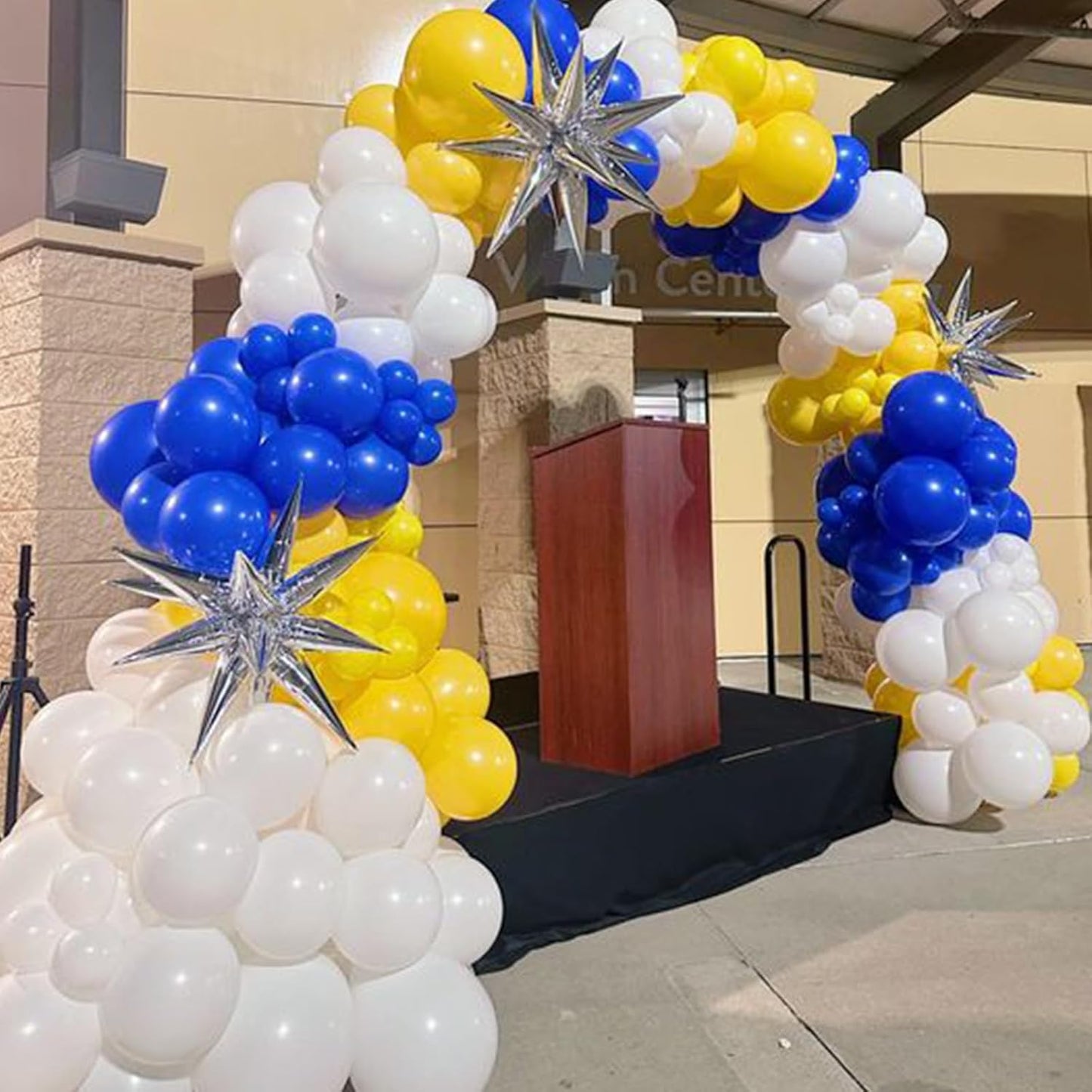 Paready Blue and Yellow Balloons, 30 Pcs 12 Inch Matte Yellow Blue and White Latex Balloons with Ribbons for Birthday Baby Shower Engagement Anniversary Bridal Shower Party Graduation Decoration