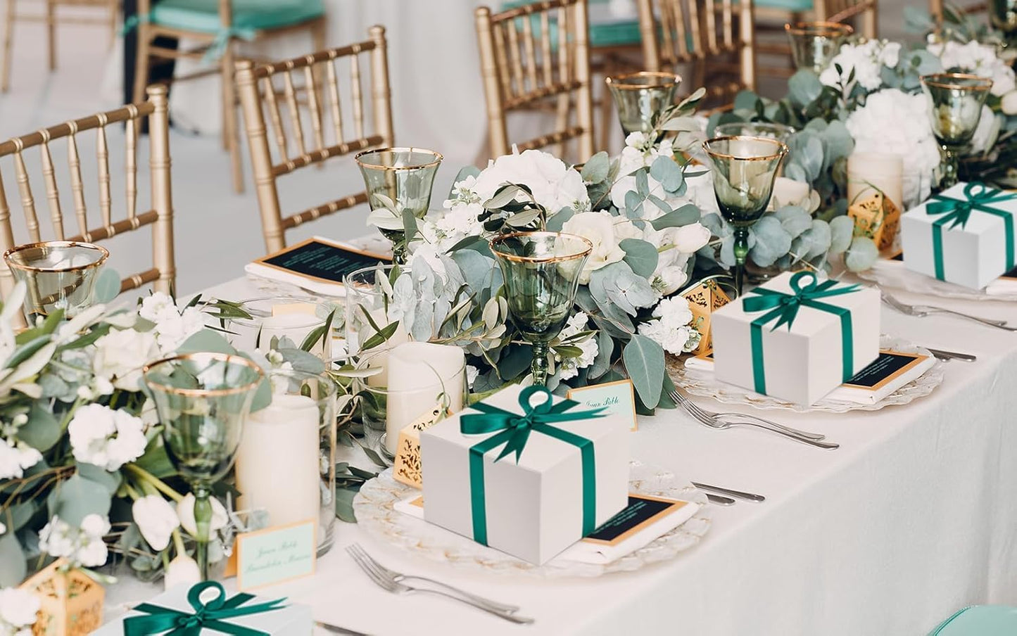 MESHA Gift Boxes 6x6x4'' 400 Pack White, Small Cardboard Gift Box with Lids Bridesmaid Proposal Gifts Box, Paper Gift Boxes Bulk for Present, Bridal, Wedding, Party, Groomsmen, Cupcake