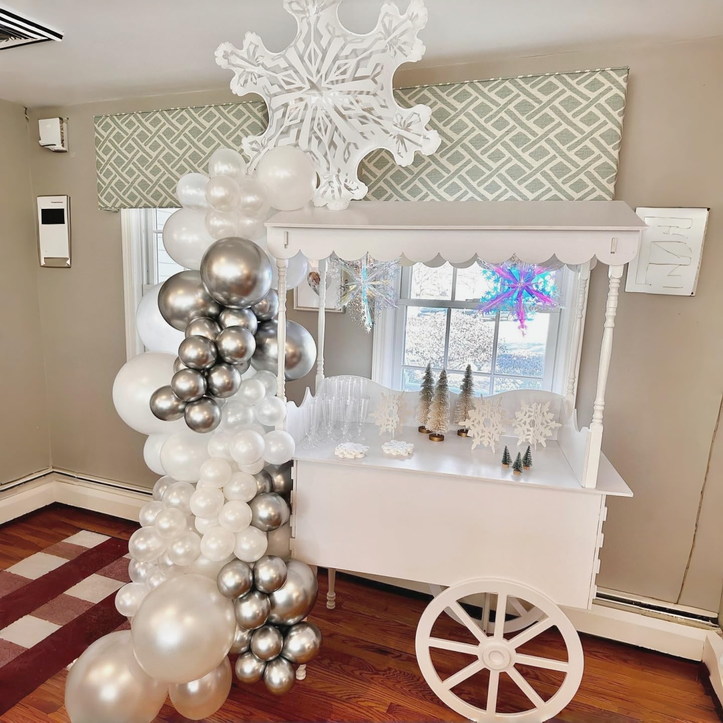 Winter Wonderland Balloons, Pearl White Snowflakes for Ice Wonderland Christmas Baby Shower Princess Theme Birthday Party Decorations Supplies