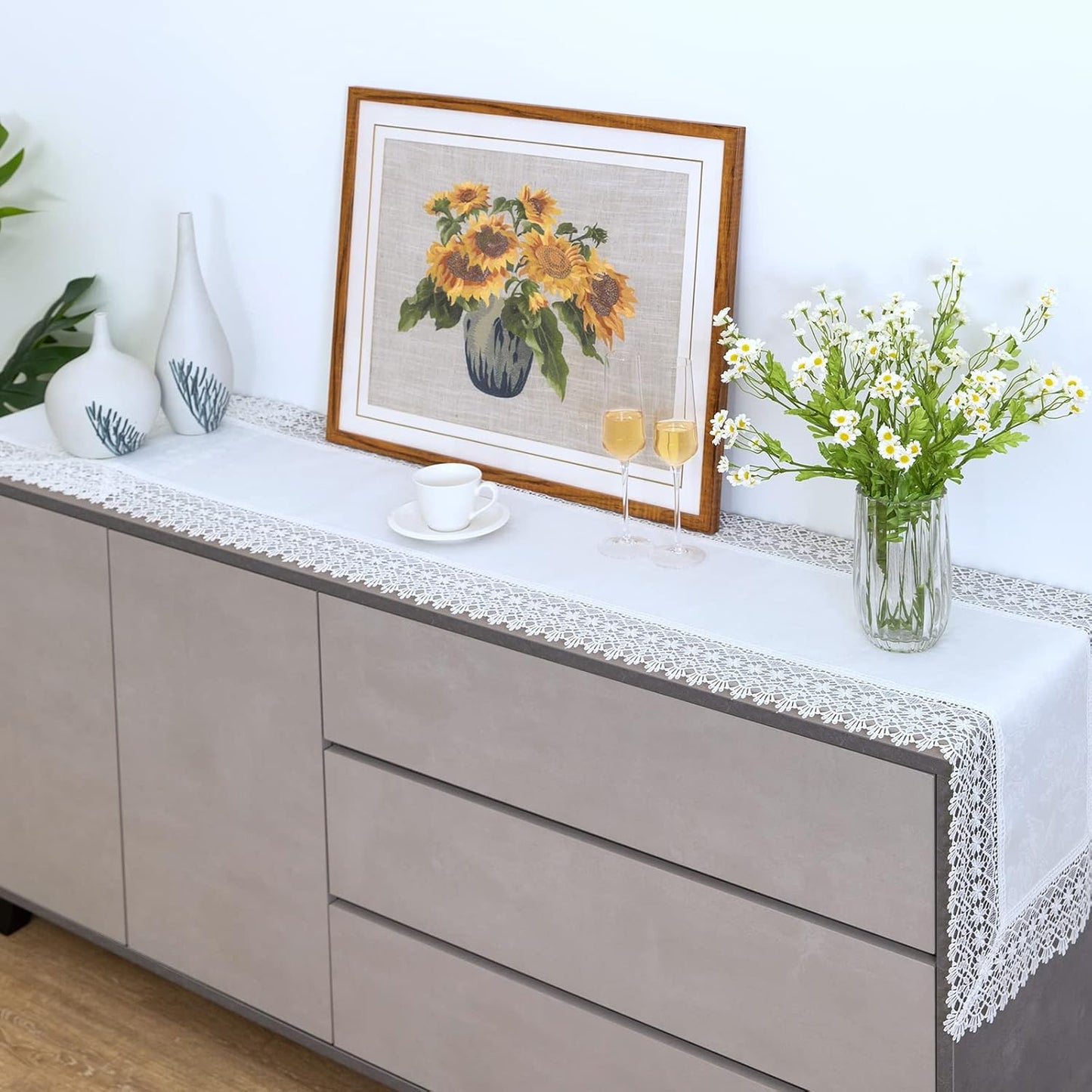 White lace Premium Rectangle Farmhouse Table Runner Waterproof OilProof SpillProof AntiShrink Soft Wrinkle Resistant Decorative Fabric Table Cover Kitchen Dinning Party Wedding Banquet