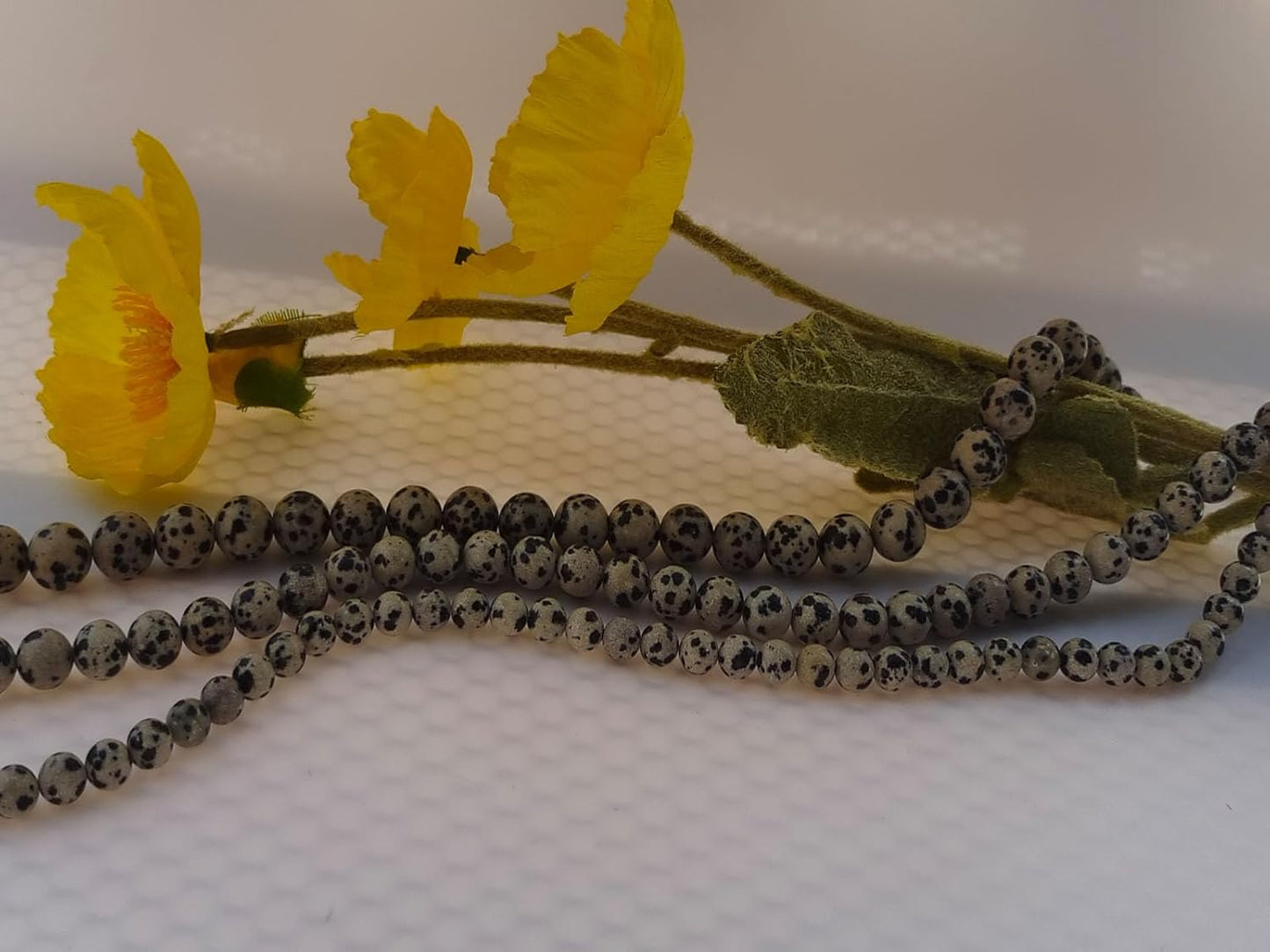 Stone Beads 8mm 100pcs Dalmation Spot Jasper Beads Round Loose Gemstones Beads for Bracelet Necklace Jewelry Making (8mm, 60809 Dalmation Spot Jasper)