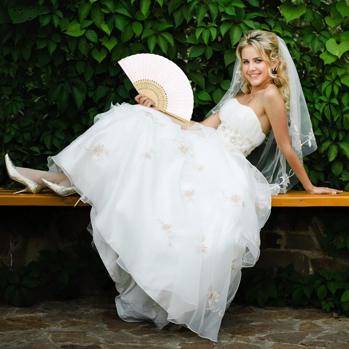 URATOT 24 Pieces Folding Fans Silk Bamboo Folding Fans Handheld Fans for Wedding, Party Decoration (Assorted Colors)