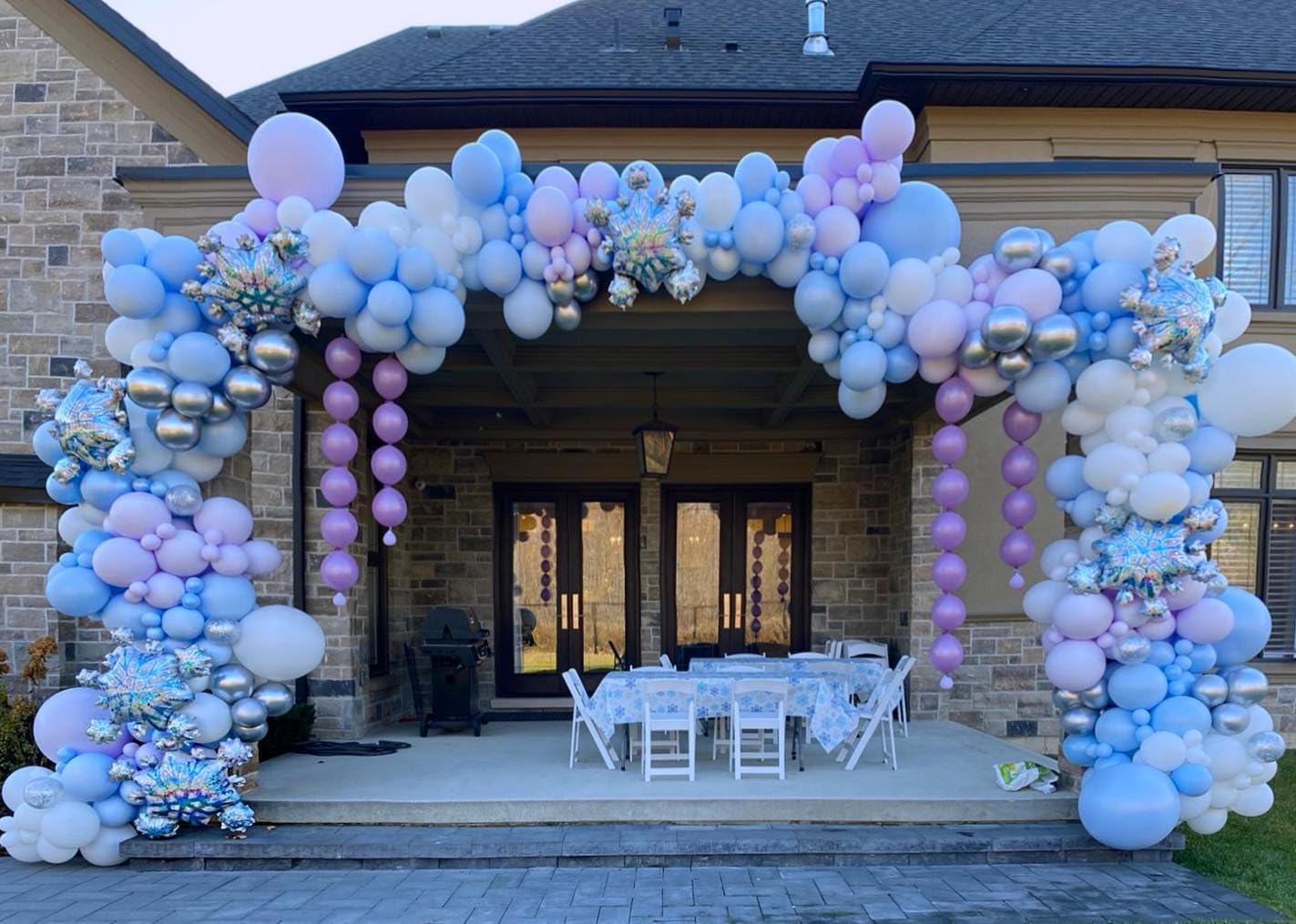 Blue Purple Balloons Garland Arch Kit, 124pcs Blue Purple Silver Snowflake Confetti Latex Balloons Arch for Birthday, Baby Shower, Winter Wonderland Snow Theme Party Decoration