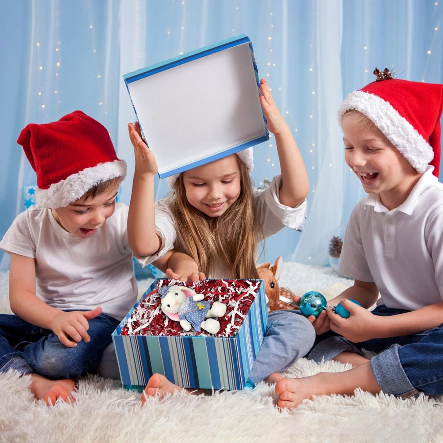 Zankubom 1 LB Crinkle Cut Paper Shred Filler Great for Gift Wrapping, Basket Fillers, Birthday, Gift Wrapping, Anniversary, Halloween Christmas Party Decor Filling Supplies Red White