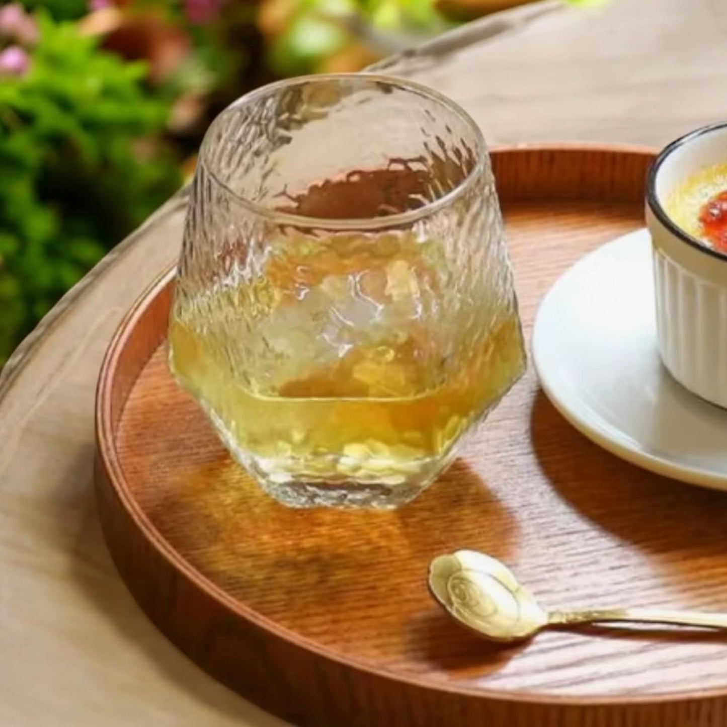 40 count Diamond Unbreakable Stemless Plastic Wine Champagne Whiskey Glasses Elegant Durable Disposable Indoor Outdoor Ideal for Home, Office, Bars, Wedding, 12 Ounce Cups (Hammered Clear)