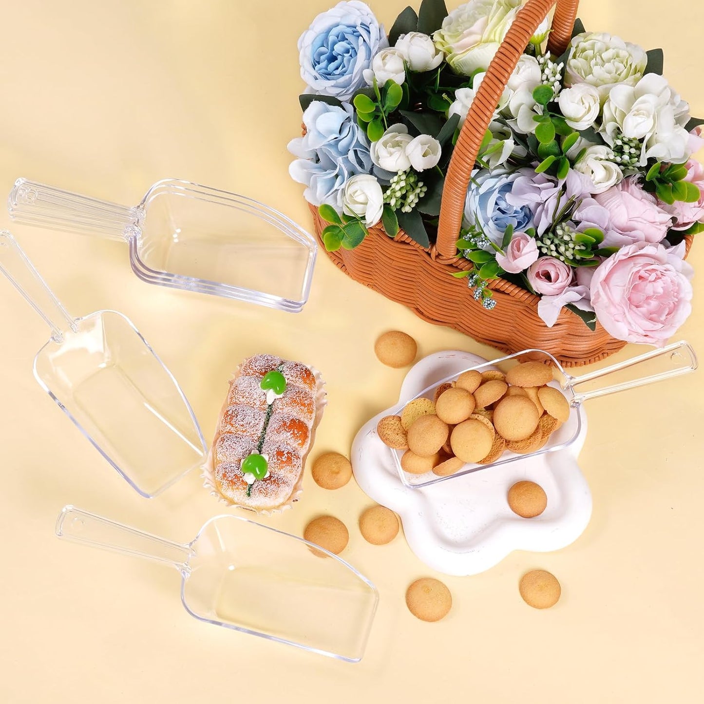 6Pcs Clear Plastic Ice Scoop, 7.5 Inch Multi-purpose Kitchen Scoops for Party Wedding Food Popcorn Snack Cookie Candy Sugar Bar Jars Freezer Dry Goods (Clear)