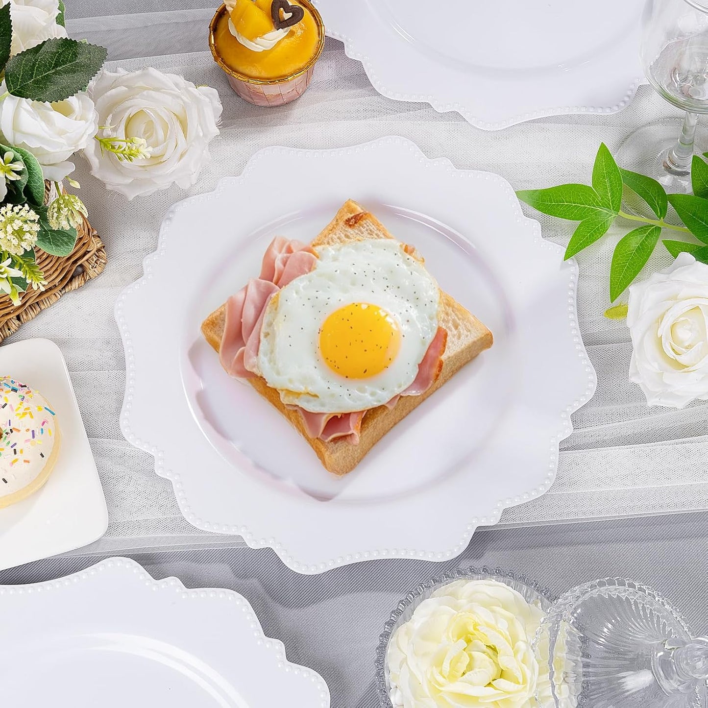 COLOSUS 100pcs 7.5 Inch White Plastic Dessert Plates,Heavy Duty Disposable Appetizer Plates,Premium Plastic Salad Plate,Fancy Disposable Cake Plate for Party, Wedding and Everyday Use