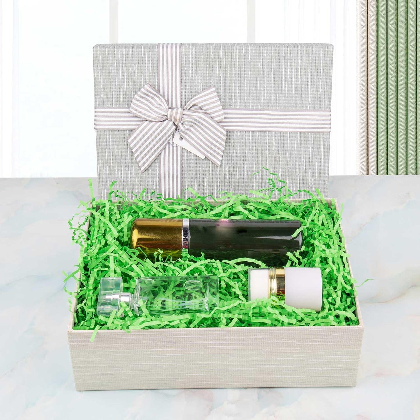 Caleihd Crinkle Cut Paper Grass Cushion Paper Streamer for Christmas Wedding Birthday Bridesmaid Engagement Craft Gift Boxes Bags Filler Decoration 4.5oz Green