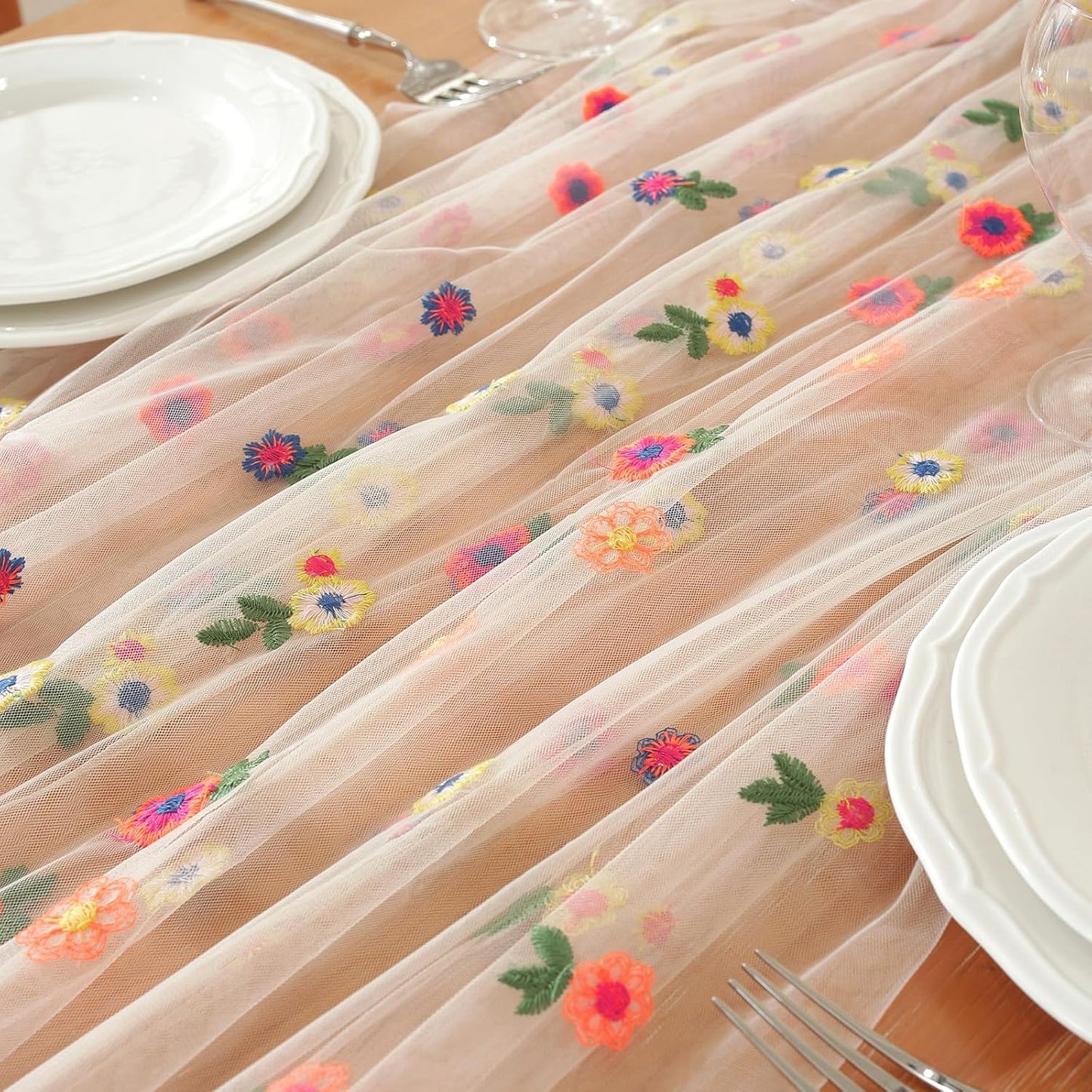 White Embroidery Daisy Fall Table Runner 120Inch 10FT Florals Soft Sheer Tulle Fabric Table Runner for Home Decor, Brithday, Wedding, Baby Shower ,Holiday ,Parties, DIY Craft,1PC