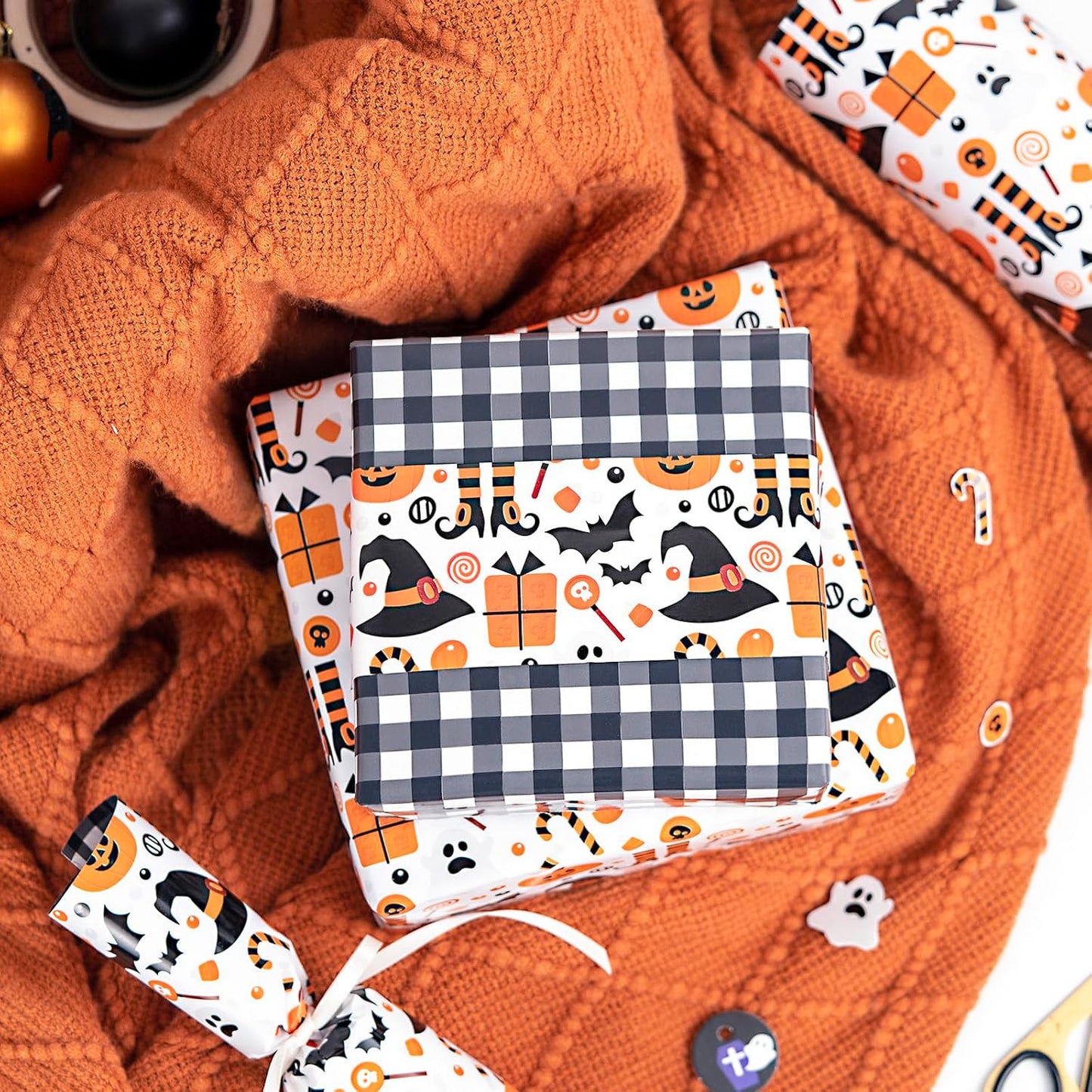 LeZakaa Halloween Wrapping Paper, Cute Pumpkin Witch Bat Candy Print, Buffalo Black White Plaid Reversible Design for Halloween, Nightmare before Christmas Holiday, Party, 17 inches x 32.8 Feet
