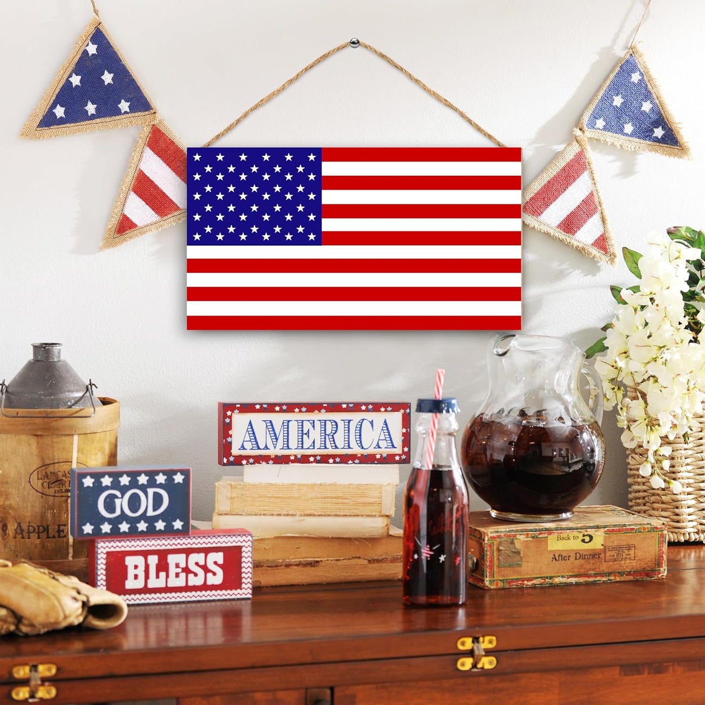 American Flag Door Hanging Sign，Farmhouse Patriotism Artwork Decorations Signs, Framed Indoor Outdoor Decorative Art Ornament for July 4th Independence Day, New Year, Holiday Party, Birthday