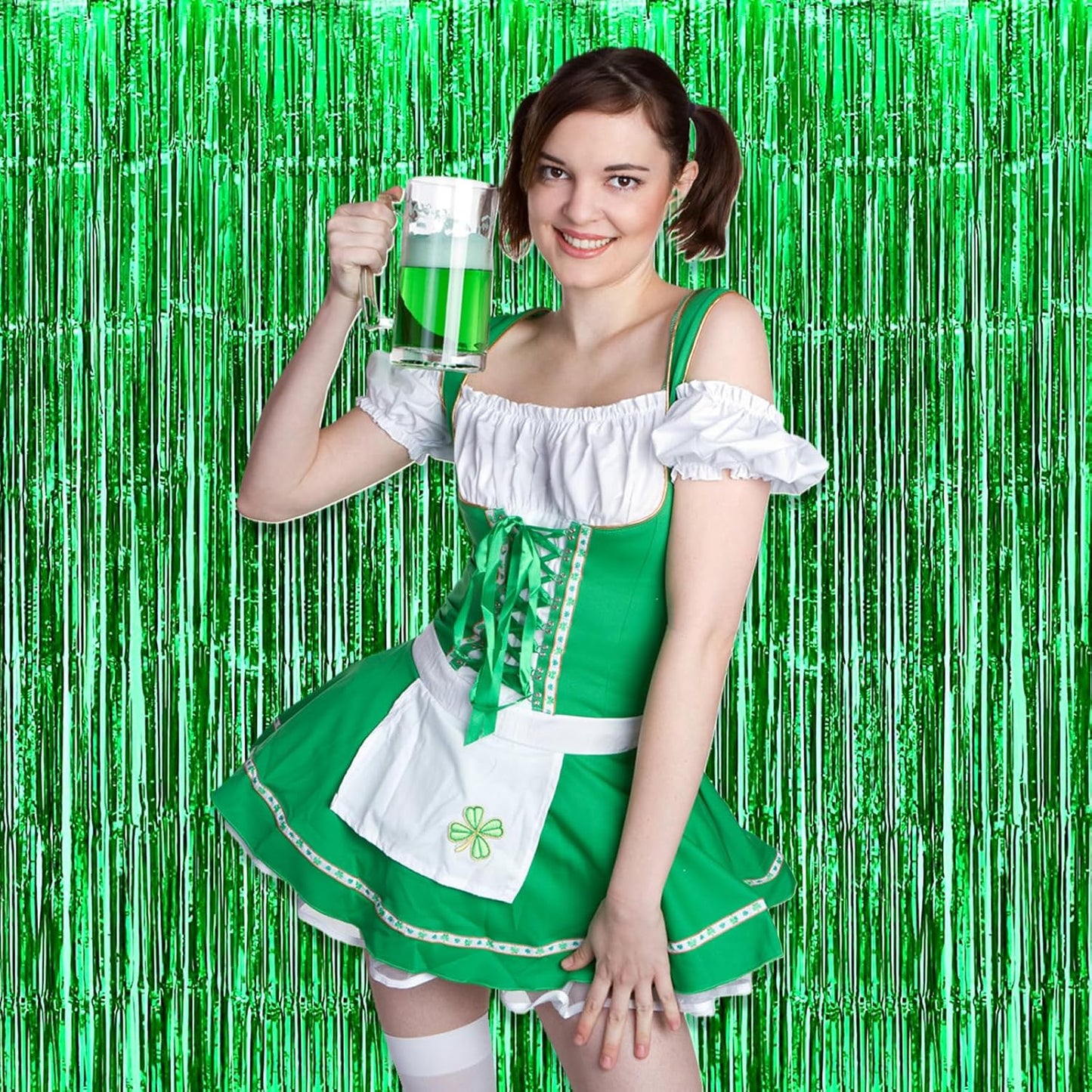 3 Pack Green Foil Fringe Curtain Backdrop, 3.28Ft x 8.2Ft Metallic Tinsel Foil Fringe Streamer Curtains for Photo Booth, Christmas Day, Thanksgiving, Wedding, New Year Party Decorations