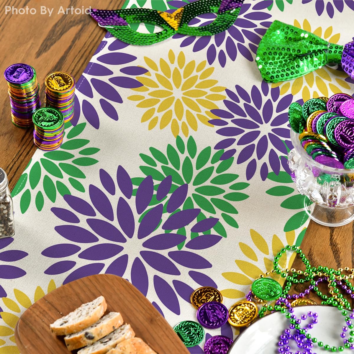 Artoid Mode Purple Dahlia Floral Pinnata Mardi Gras Table Runner, Carnival Seasonal Kitchen Dining Table Decoration for Home Party Decor 13x72 Inch