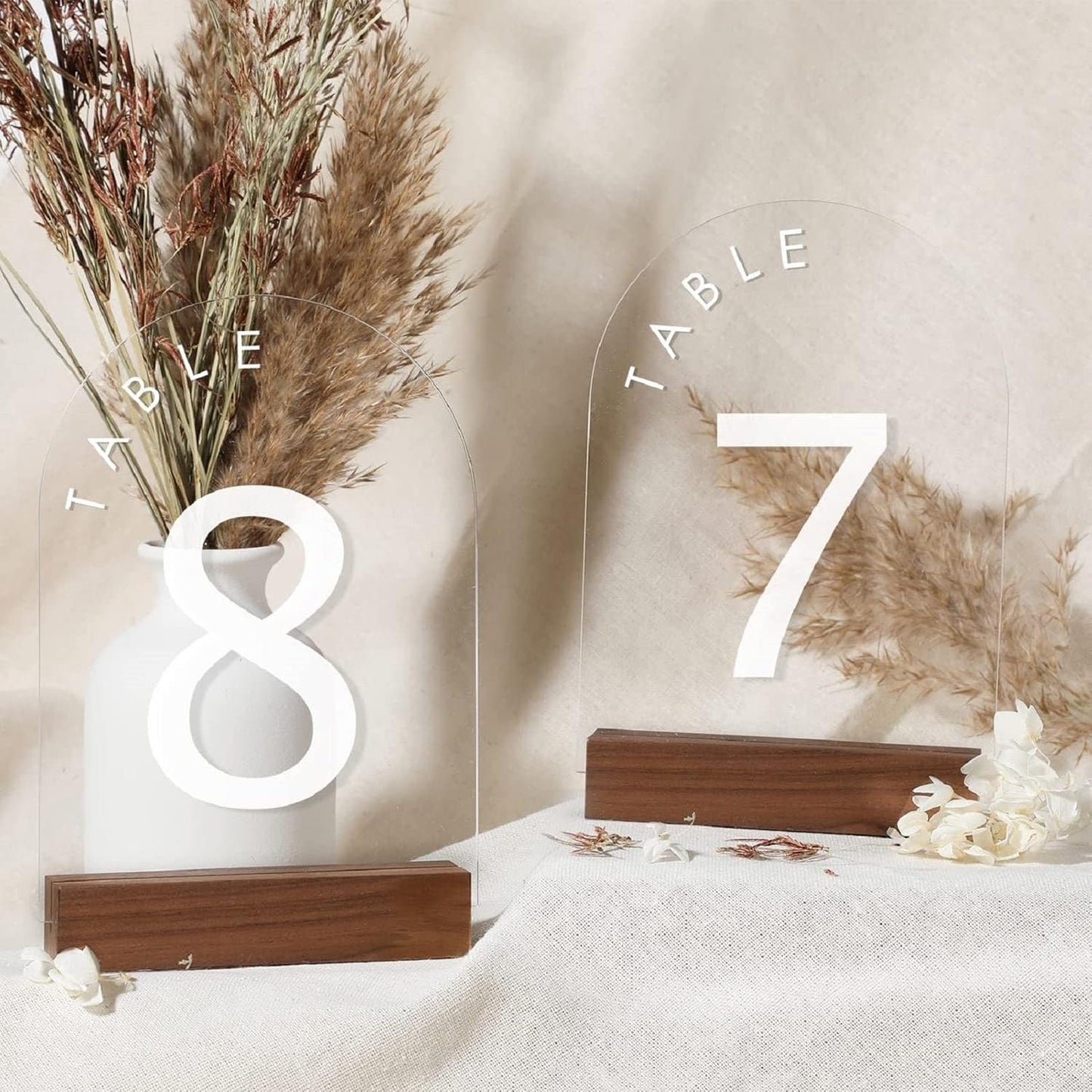 UNIQOOO 5 Pack Rustic Acrylic Sign Holders | Walnut Wood Table Numbers Display Stands | Place Card Holder, Perfect for Retail Shop Wedding Dinner Party Events Decoration