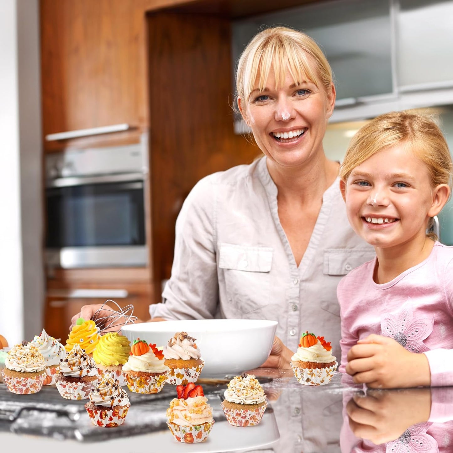 COcnny Fall Mini Cupcake Liners - 600pcs Autumn Watercolor Muffin Paper Cupcakes Baking Cups Wrappers, Pumpkin Maple Leaf Case Cake Wrap Making Supplies for Fall Thanksgiving Party (10 Styles)