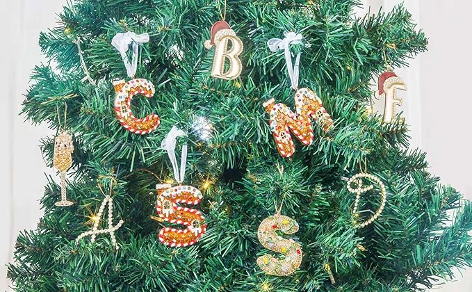 2025 Christmas Ornaments, Letter S Ornaments for Christmas Tree, Hanging Red Hat Ornament for Mother Best Friends Sister Wife
