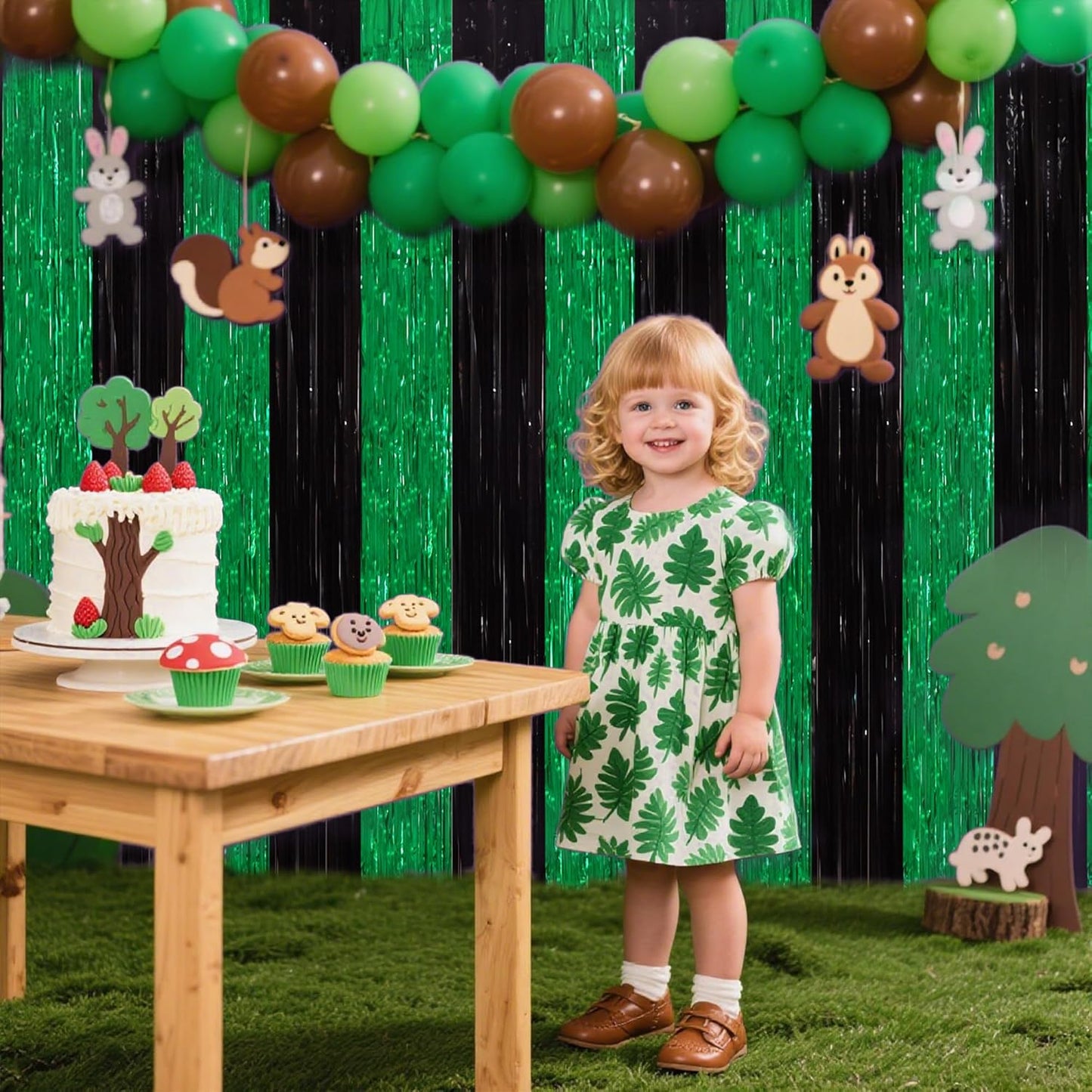 TONIFUL 2Pcs Black Green Door Streamers,Green Photo Booth Backdrop,Metallic Streamers Green Foil Fringe Curtains for Birthday,Christmas,New Year,St. Patrick's Day Party Streamers Decor