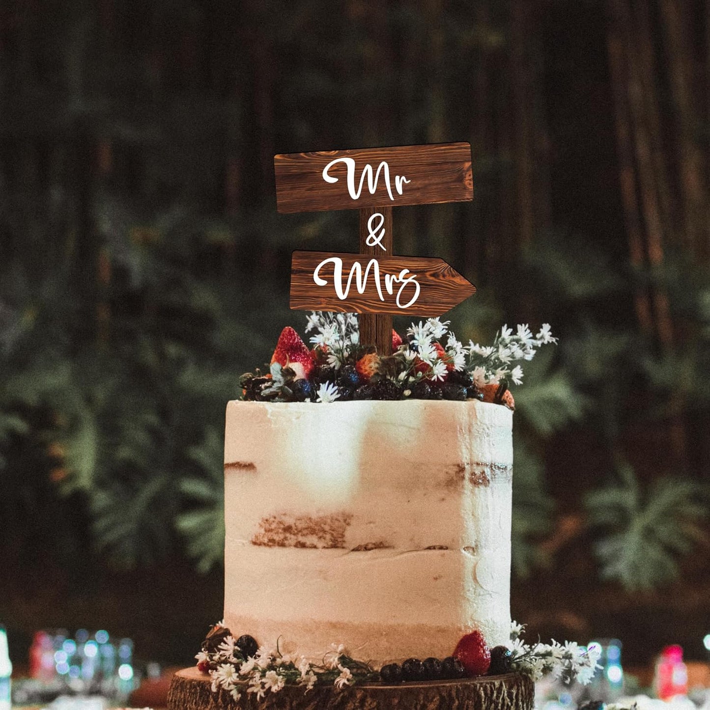 Rustic Mr & Mrs Cake Topper in Wood Cake Decoration for Wedding & Engagement