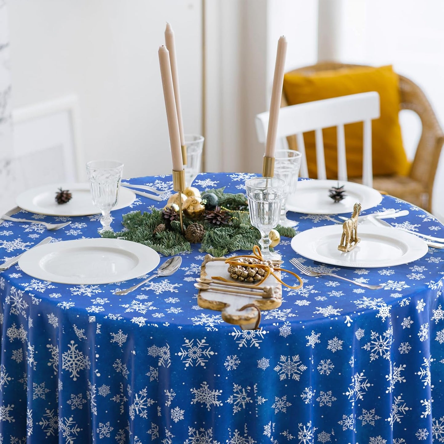 Jectivs 3 Pieces Christmas Snowflake Plastic Party Tablecloth Decorations,Disposable White Snowflake Blue Xmas Round Table Cover Backdrop for Winter Christmas Holiday Party Supplies,84 inch (Blue)