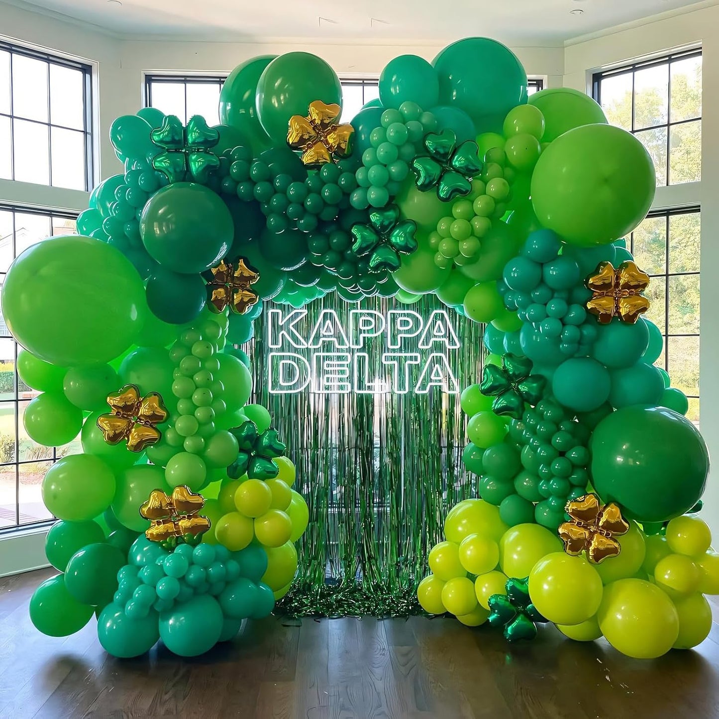 110pcs Lime Green Balloons 12 Inch Light Green Latex Balloon Arch Kit for Birthday Baby Shower Anniversary Graduation Wedding Party Decorations