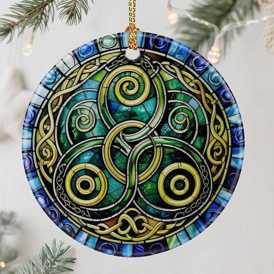 Celtic Triskelion Ornament – Christmas Ornament, Christmas Tree Decoration & Perfect Holiday Decoration | Irish Gift, Housewarming Gift, Gifts for Women, Gifts for Celtic Culture Lovers
