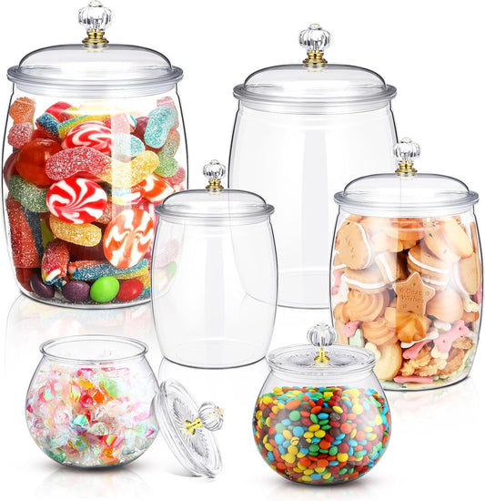Nuogo 6 Pcs Plastic Candy and Cookie Jar with Lids Decorative Apothecary Jars Candy Buffet Containers Clear Airtight Food Storage Canister Home Decoration(30/42/64/80/90 oz,Classic, Stylish)