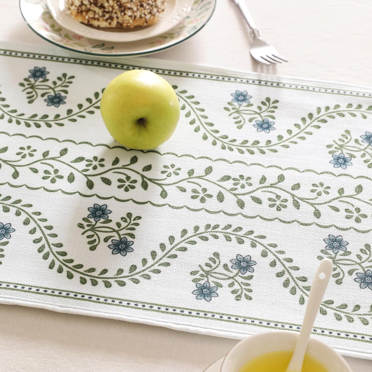 ISAENNE Designer White Elegant Linen Table Runner 102 Inches Long,Chinoiserie Floral Decor Durable Table Runners for Dining Tables,Thanksgiving,Kitchen Tables,Christmas,12"*102"-Mosella D