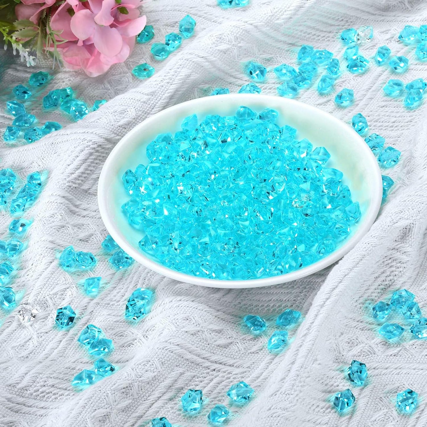 uxcell 1000pcs Fake Ice Rocks, Dazzling Clear Resin Crushed Ice Sparkling Fake Diamonds Gem Stones for Vases Fillers Table Scatter, Theme Party Favors, Light Blue