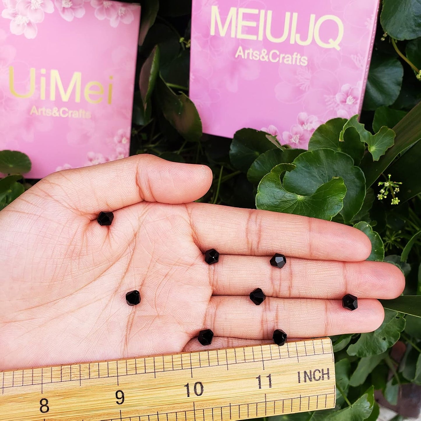 6mm Bicone 450Pcs Black Crystal Glass Beads Faceted Bicone Shape Crystal Glass Spacer Beads for Bracelet Necklace Decorative Hand Jewelry Making (Black, 6MM)