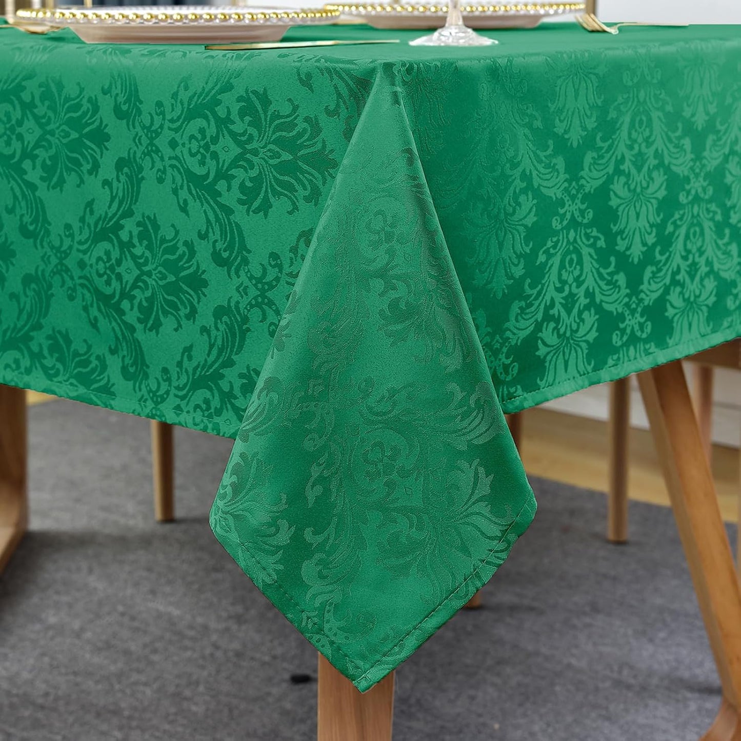 SASTYBALE Jacquard Tablecloth Rectangle, Damask Table Cloth SpillProof Wrinkle Resistant Tablecloths, Soft Polyester Oblong Table Cover for Kitchen, Dinner, Parties (Dark Green, 60X84)