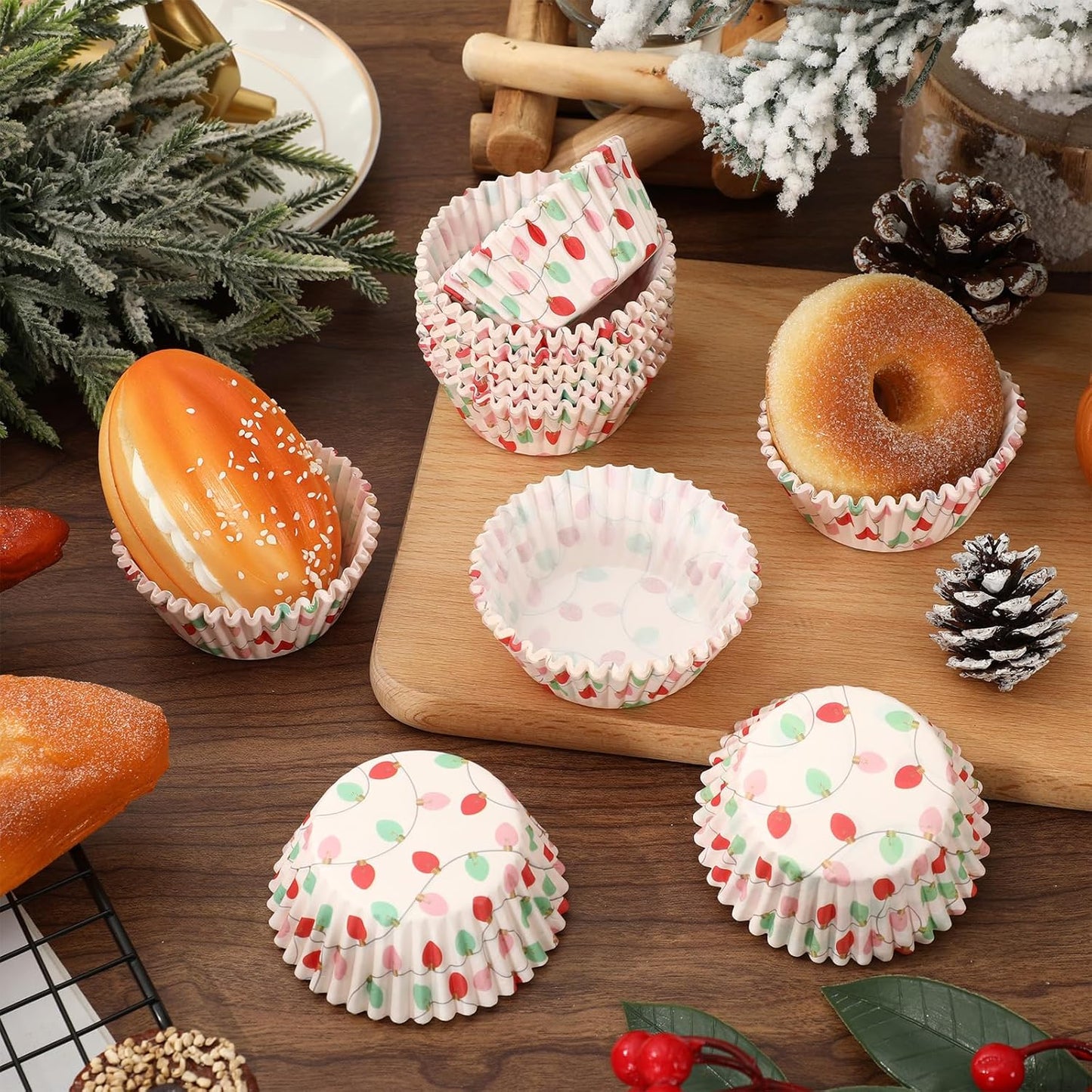 Whaline 300Pcs Christmas Paper Baking Cups Light Bulb Cupcake Liners Xmas Winter Muffin Liner Cake Paper Cups Storage Container for Holiday Party DIY Craft, 2 x 1.2 Inch