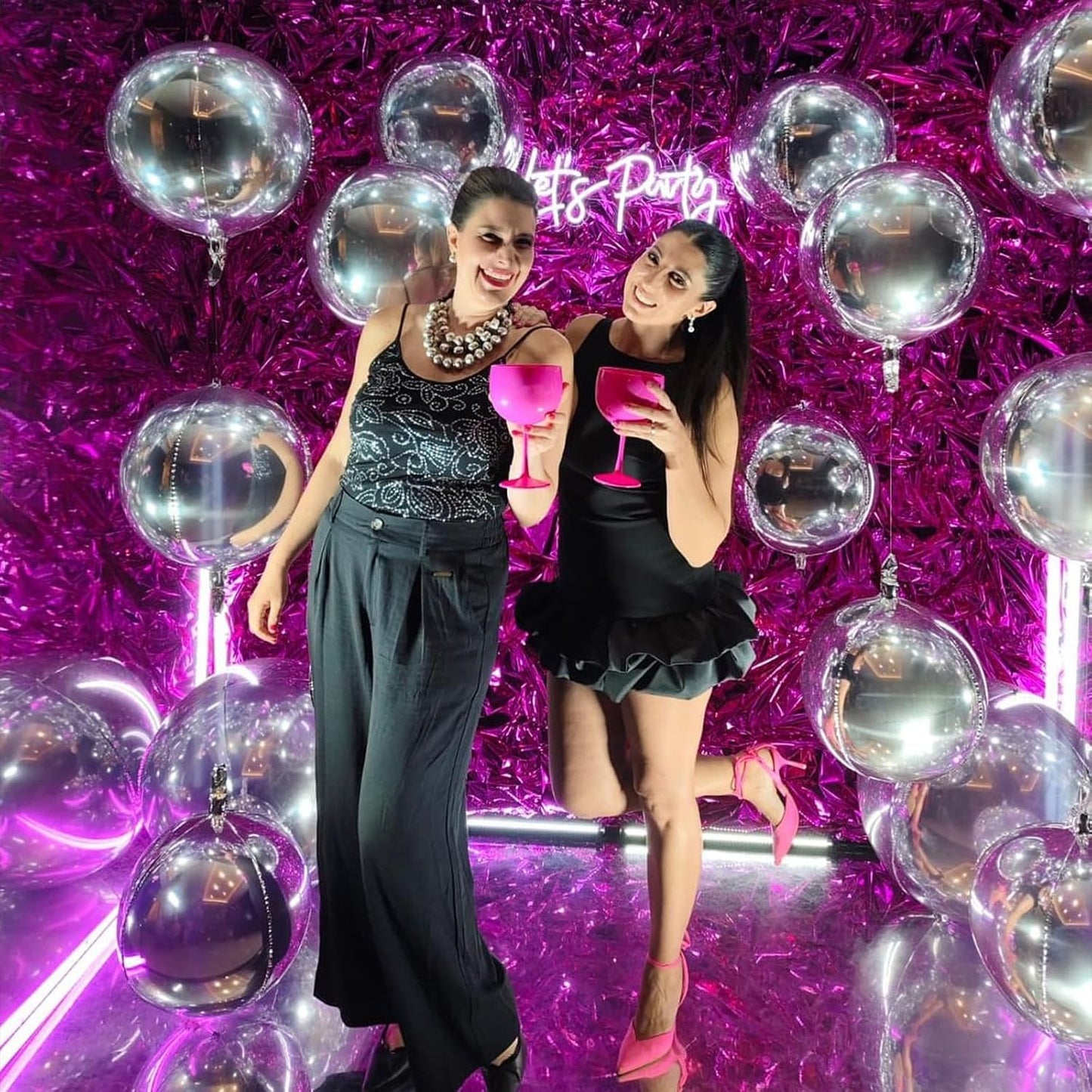 6Pcs Silver Foil Balloons,22Inch Silver 4D Round Ball Balloon and Explosion Star Balloon for Birthday Wedding Baby Shower Anniversary Graduation Decorations