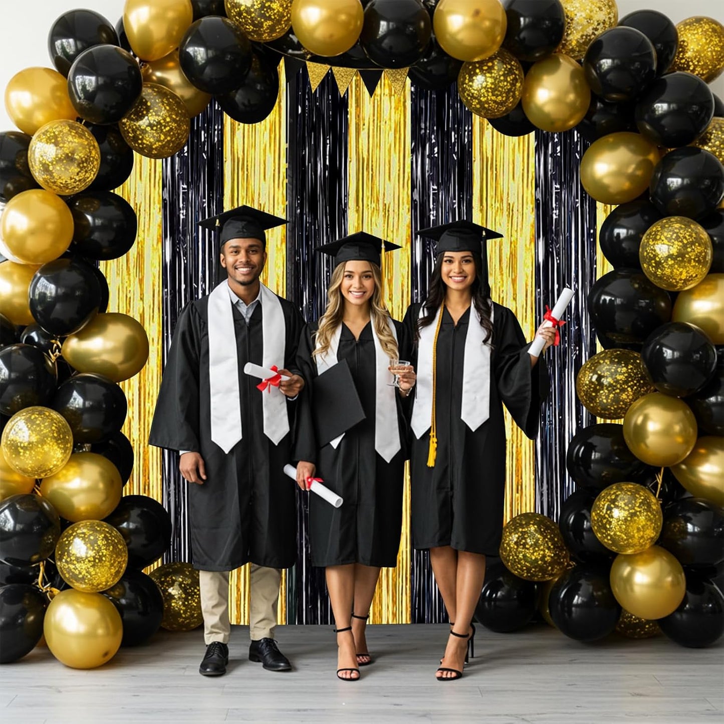 BEISHIDA 2Pcs Black Gold Door Streamers Congrats Grade 2025 Decoration Backdrop Foil Fringe Tinsel Party Streamers Curtains Backdrops Birthday Graduation New Year Party Decoations(3.28 ft x 6.56 ft)