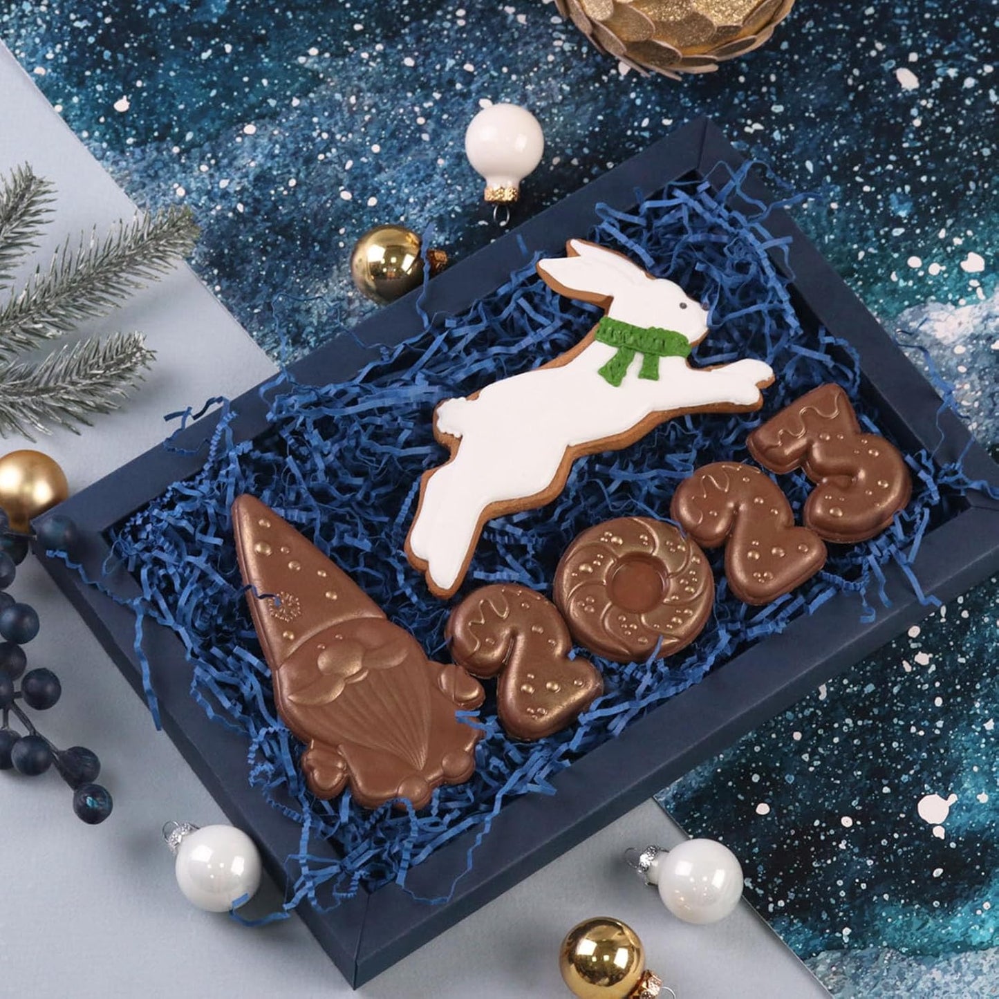 Zankubom 1 LB Navy Blue Crinkle Cut Paper Shred Filler Great for Gift Wrapping, Deep Royal Blue Basket Fillers, Birthday, Gift Wrapping, Halloween Thanksgiving Christmas Party Decor Filling Supplies